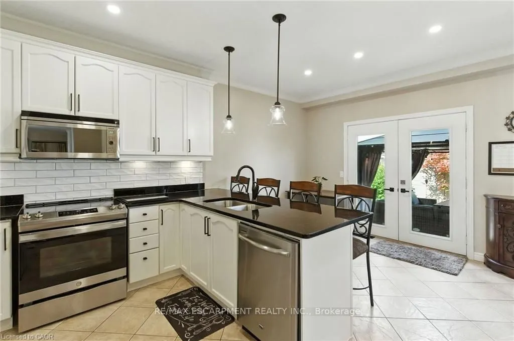 11 Silverspring Crescent