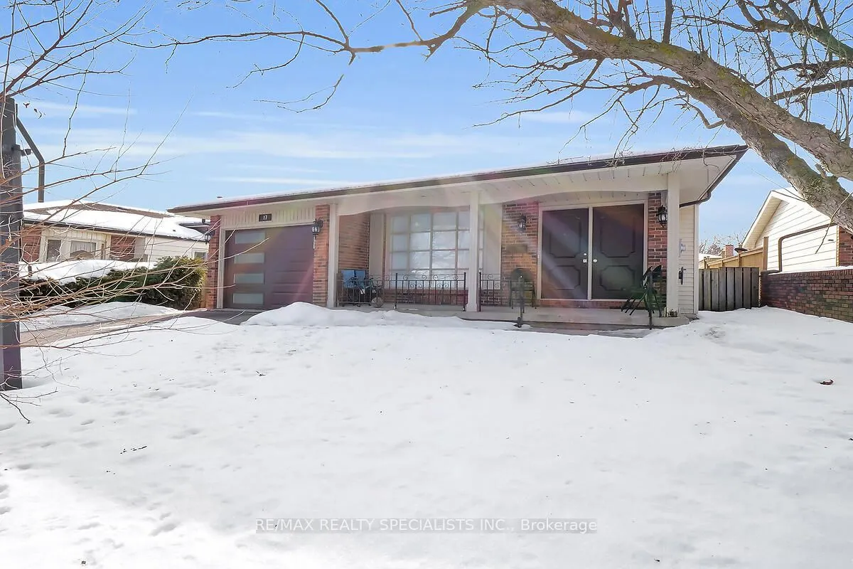 17 LOCUST Crescent