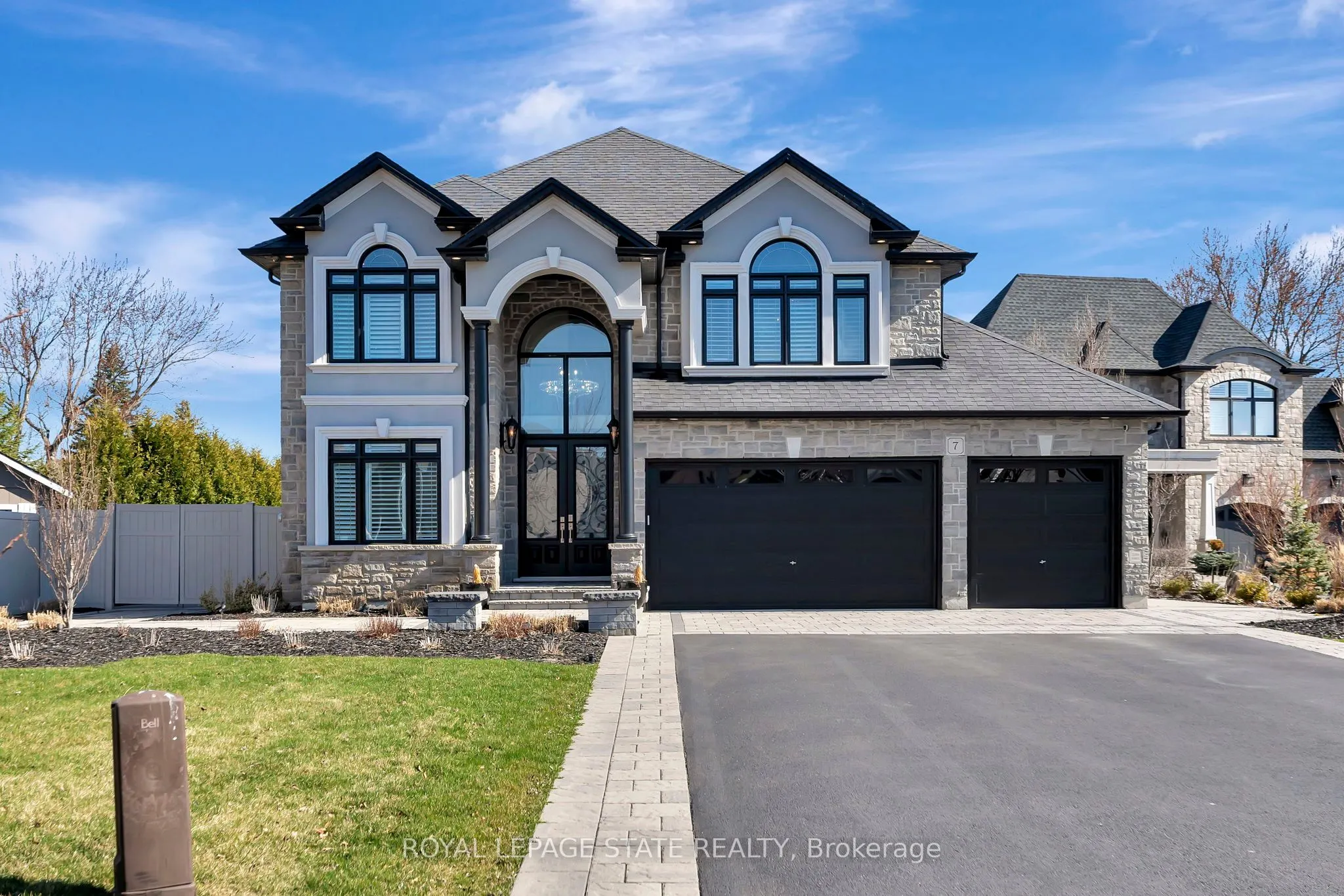 7 Bernini Court