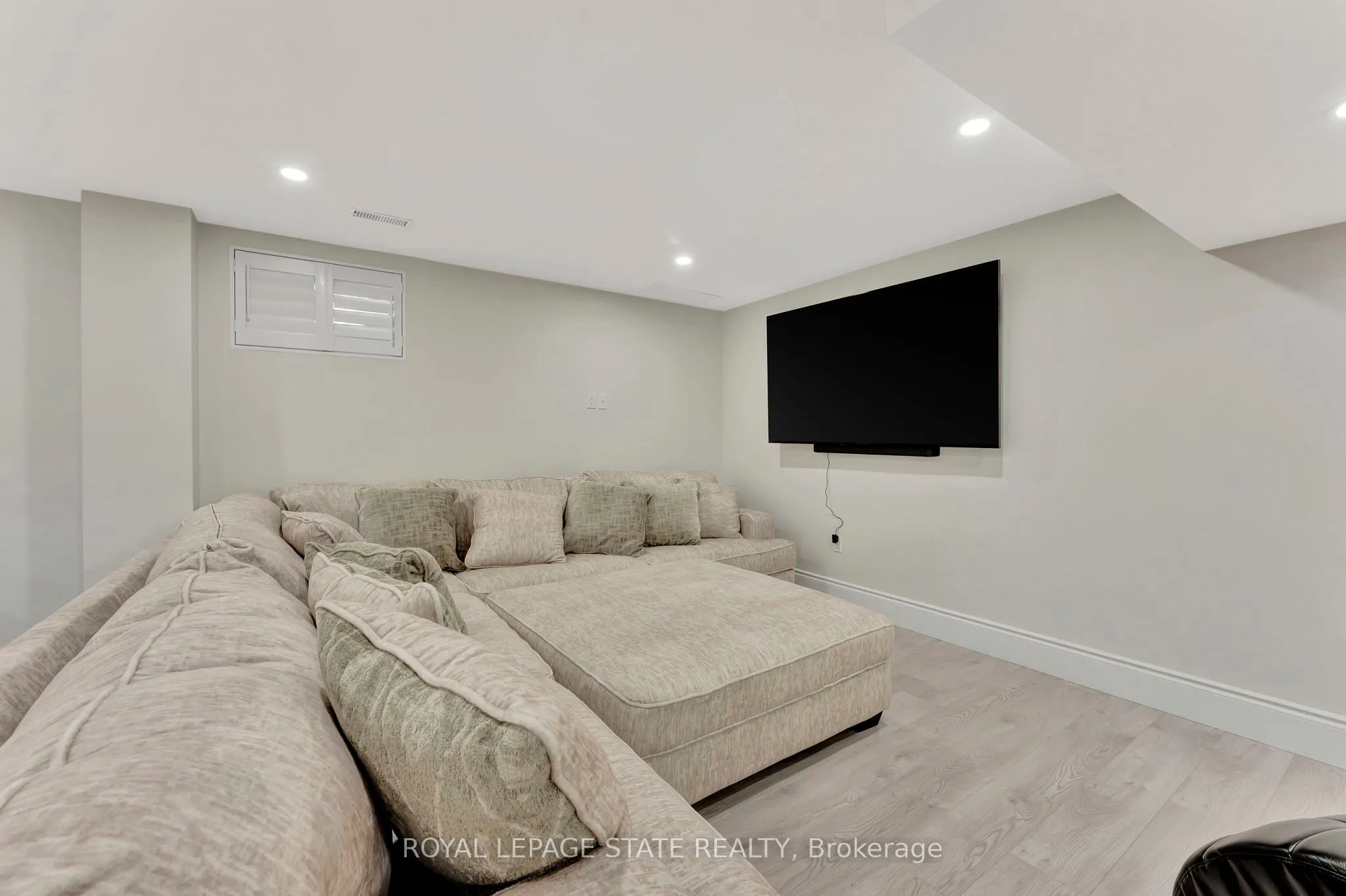 7 Bernini Court