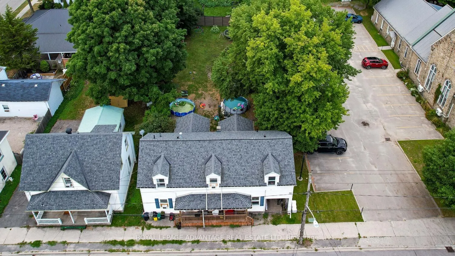 150-152 GORE Street E