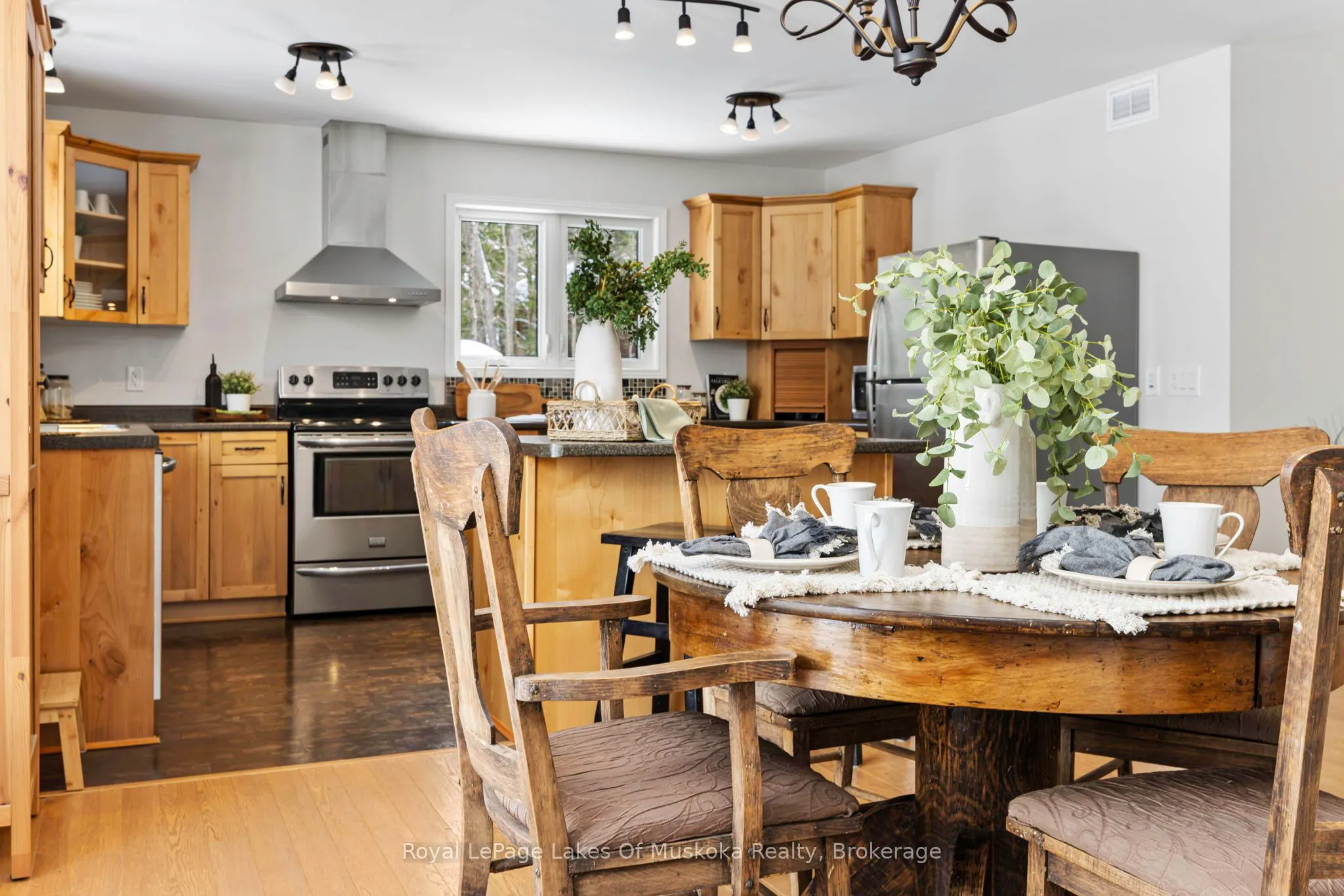 4441 Muskoka Rd 117 Road