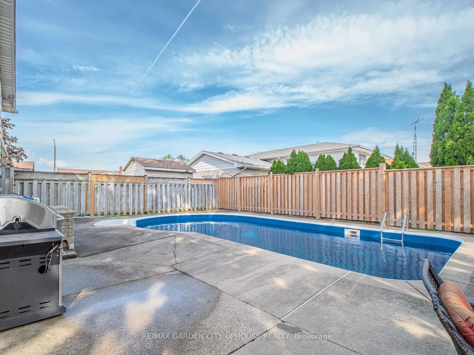 7722 Ronnie Crescent