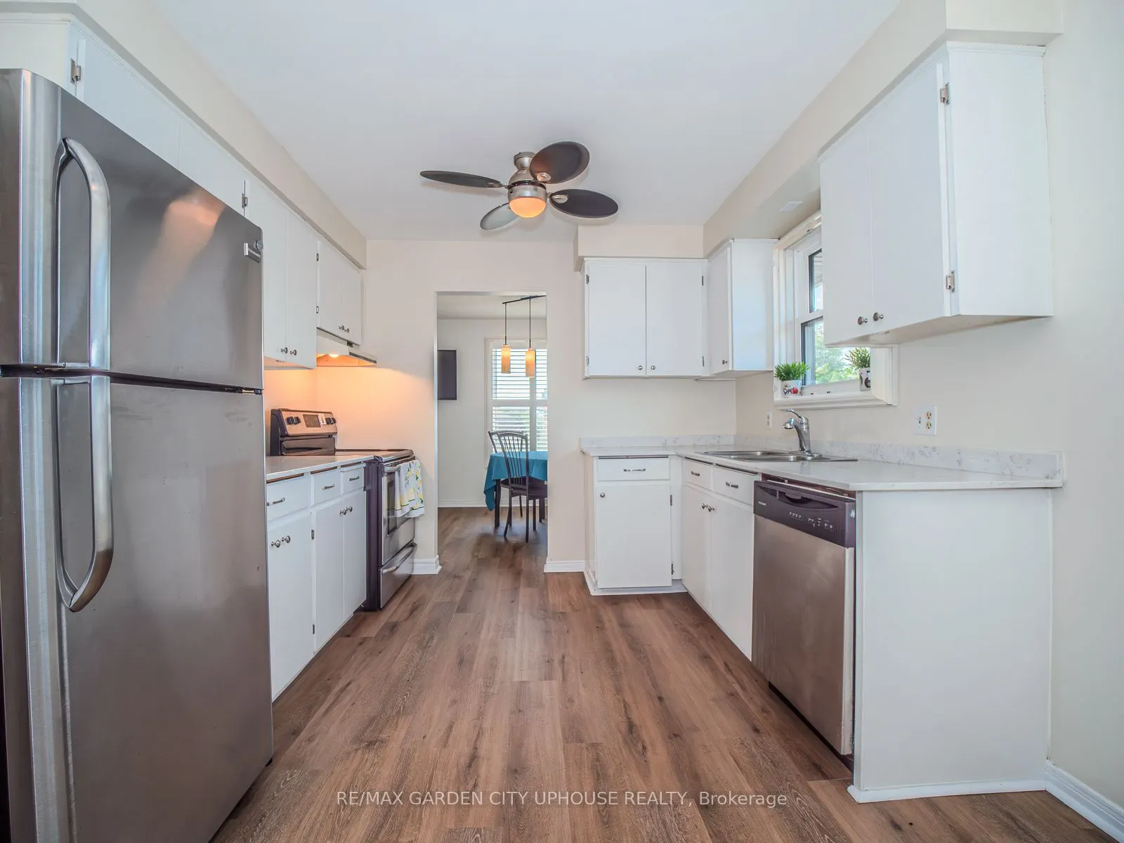 7722 Ronnie Crescent