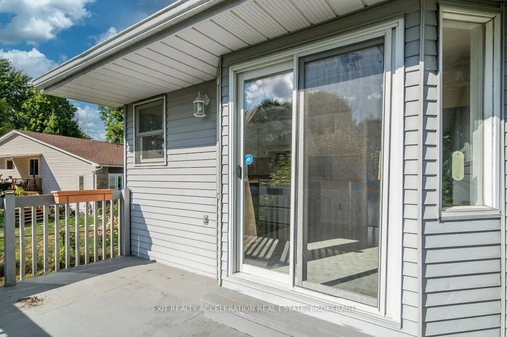 150 Shoreline Crescent