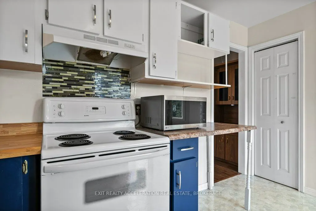 150 Shoreline Crescent