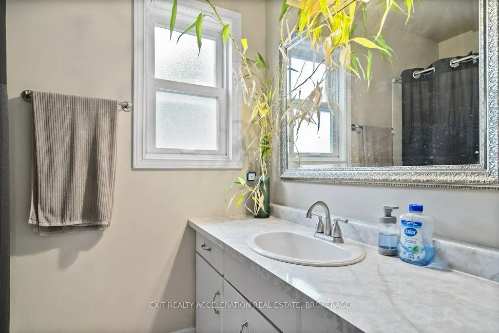 150 Shoreline Crescent