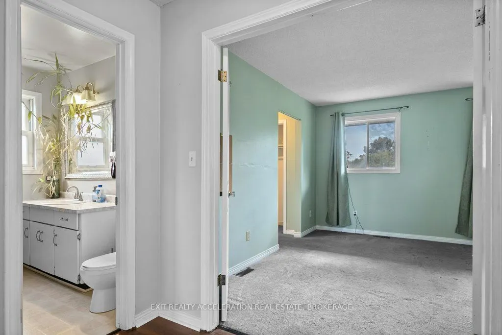 150 Shoreline Crescent