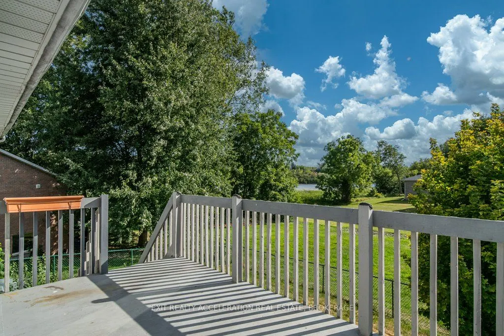 150 Shoreline Crescent