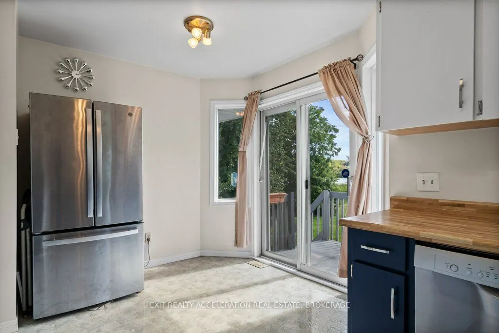 150 Shoreline Crescent