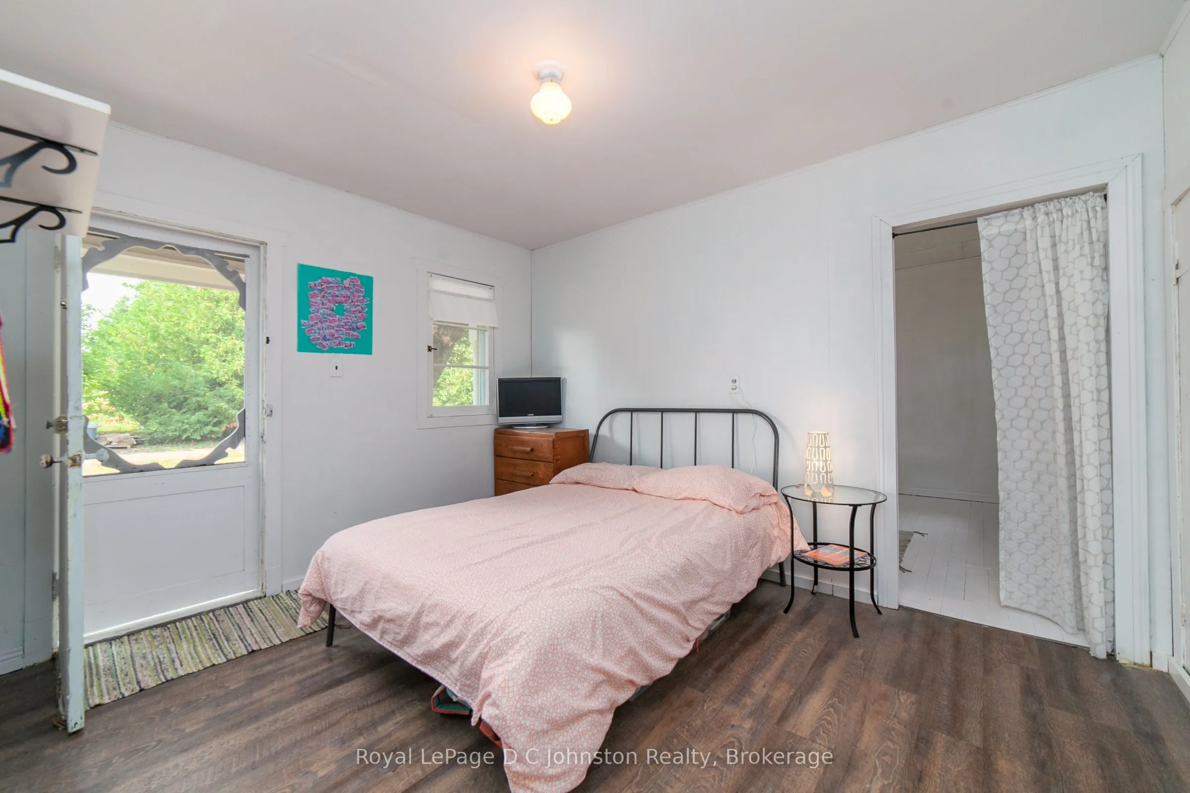 105 5th Avenue S