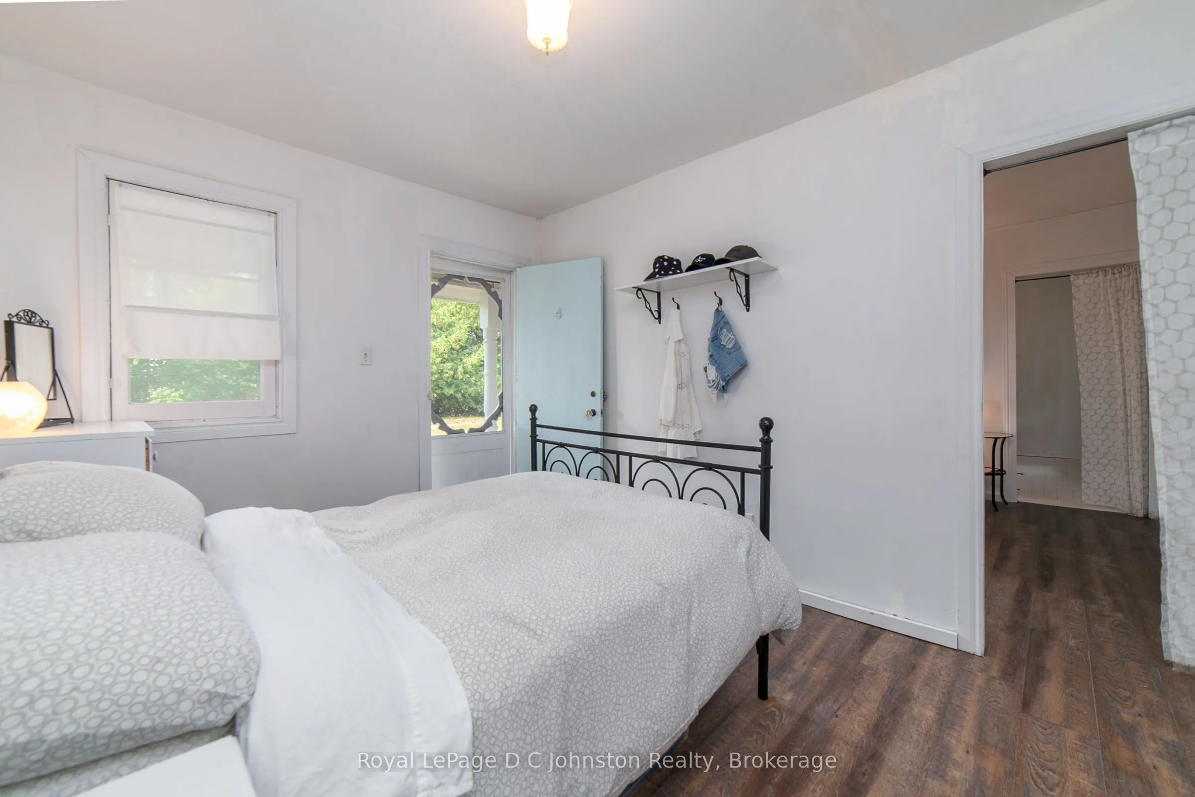 105 5th Avenue S