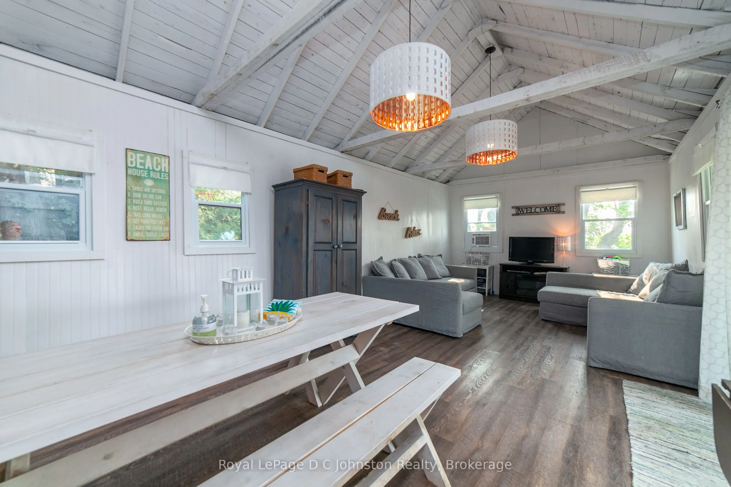 105 5th Avenue S