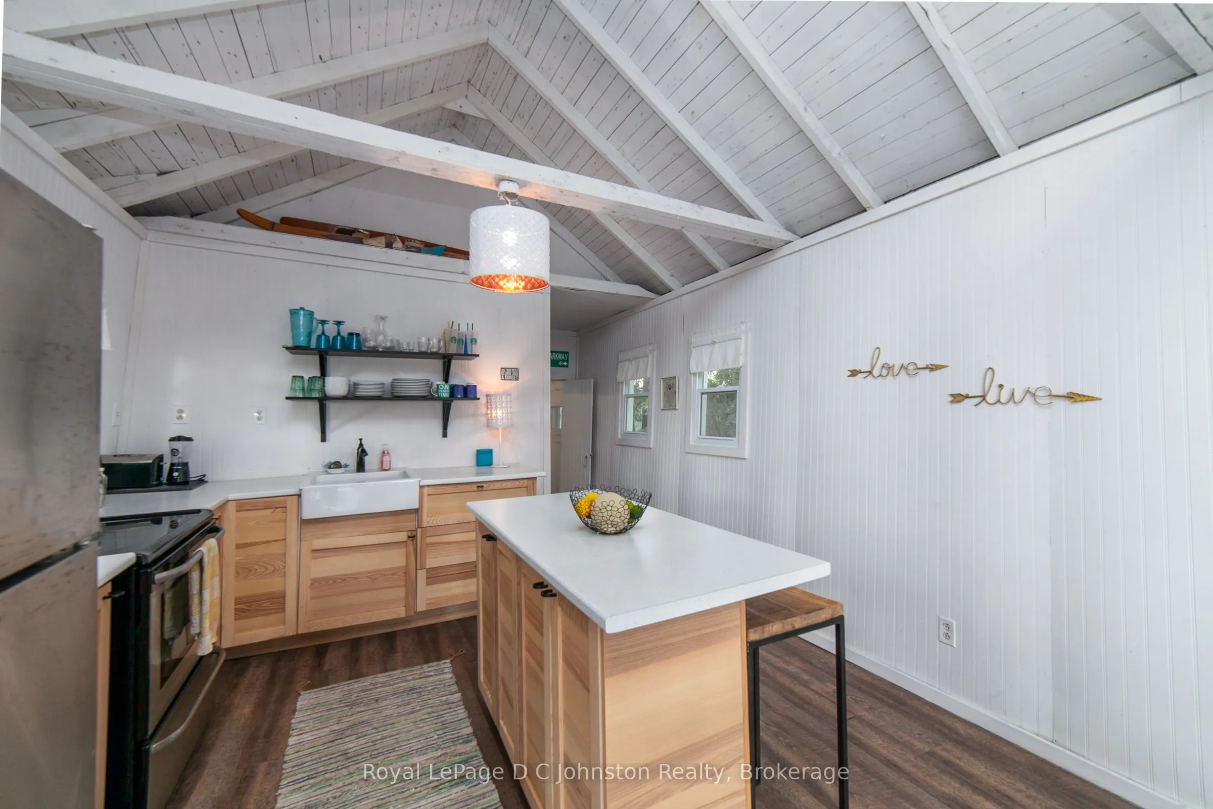 105 5th Avenue S