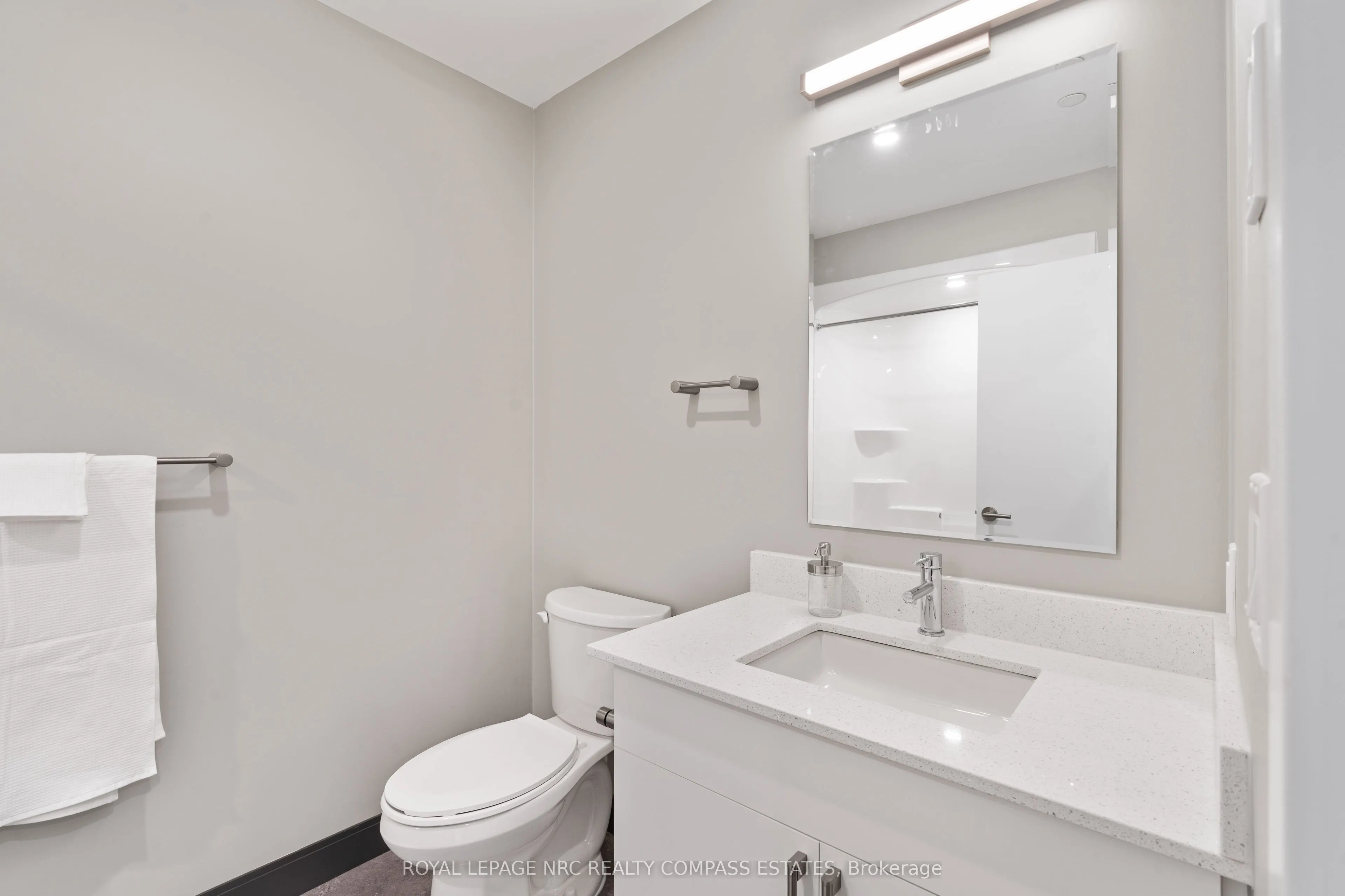 695 Niagara Street, #305