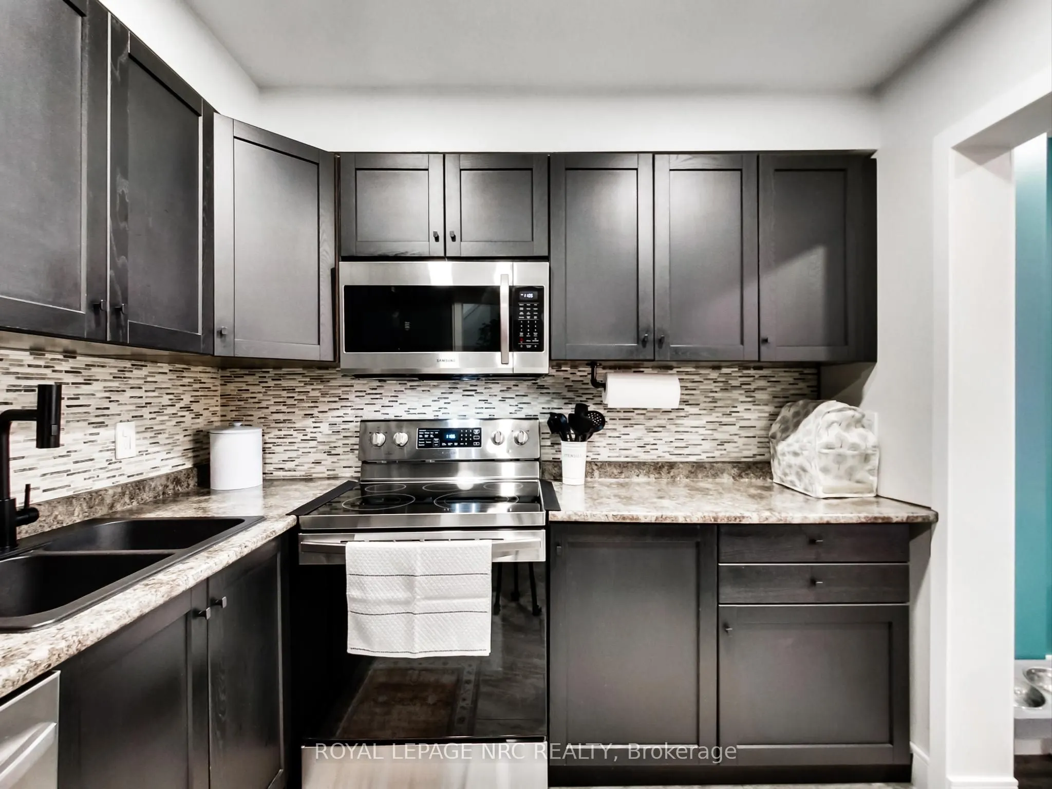 59 Queenslea Drive, #17