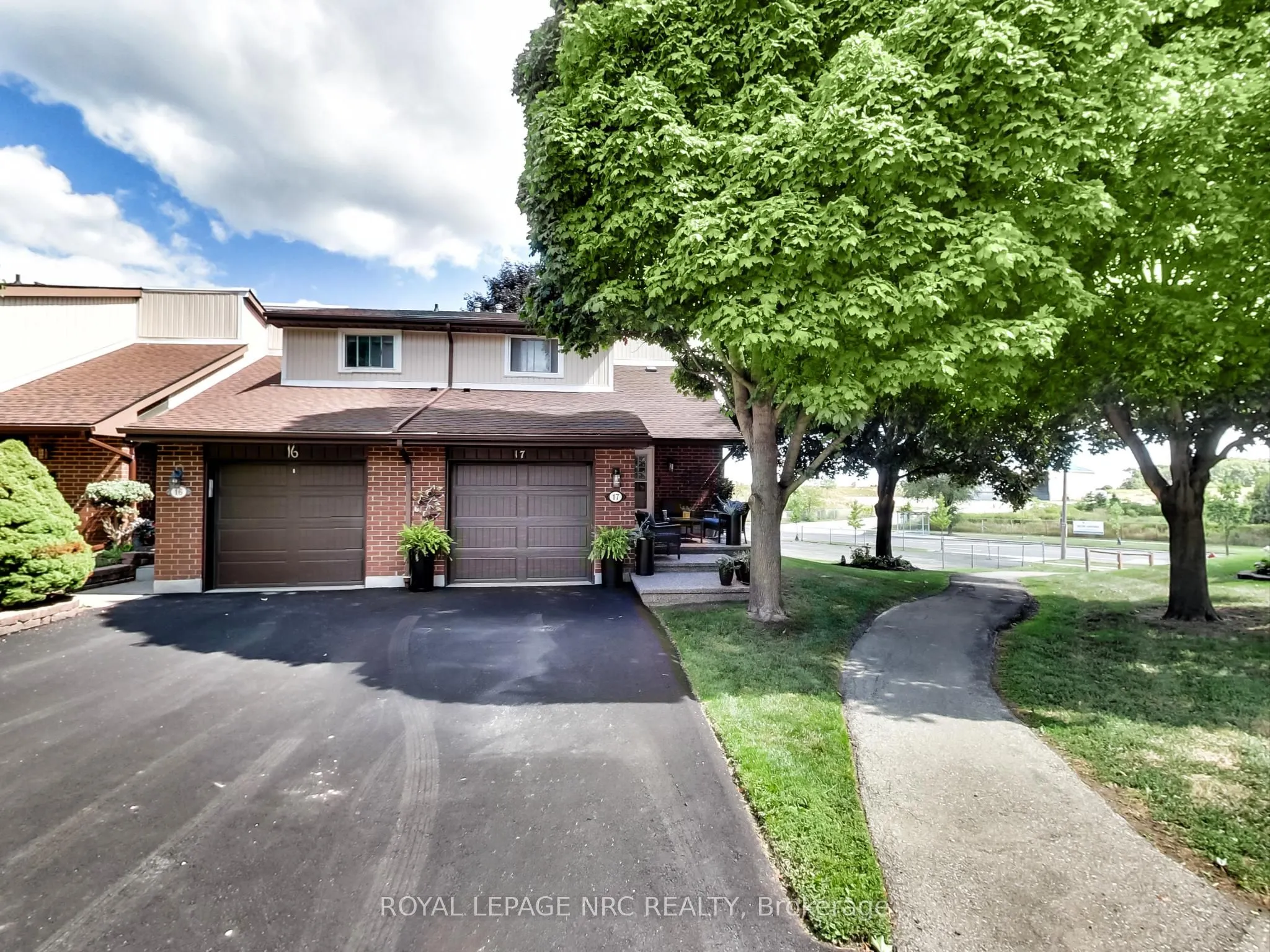 59 Queenslea Drive, #17