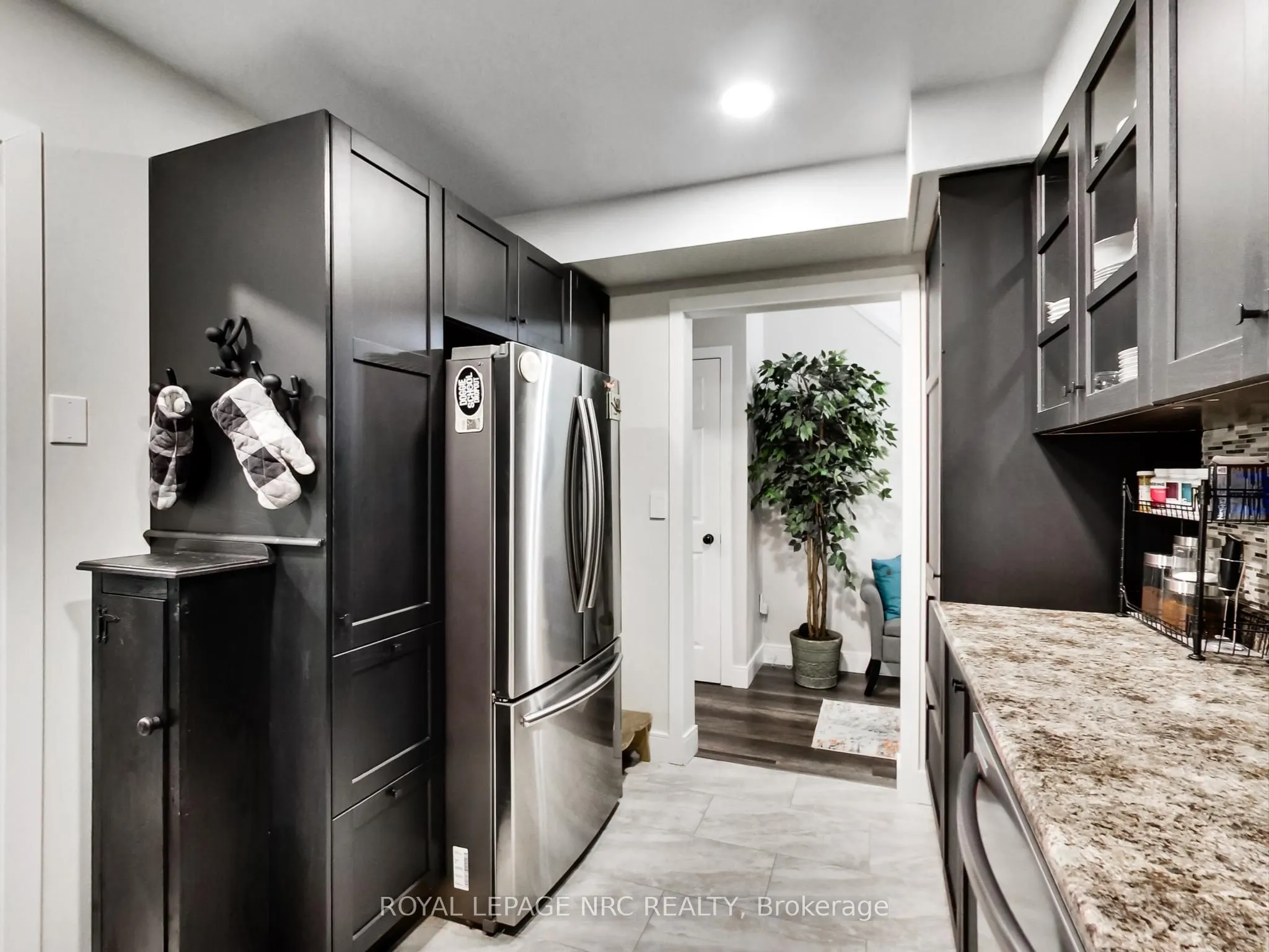59 Queenslea Drive, #17