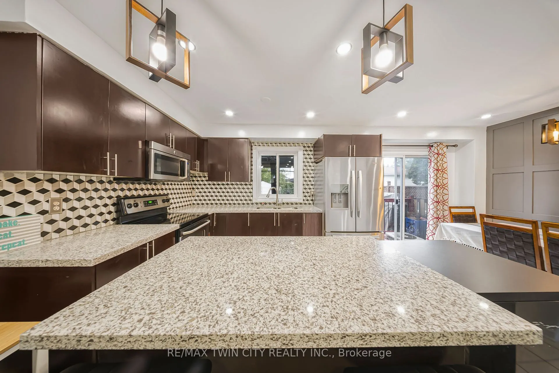 75 Stonecairn Drive