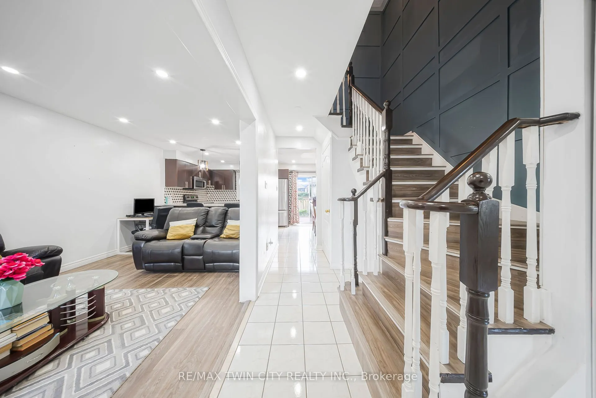 75 Stonecairn Drive