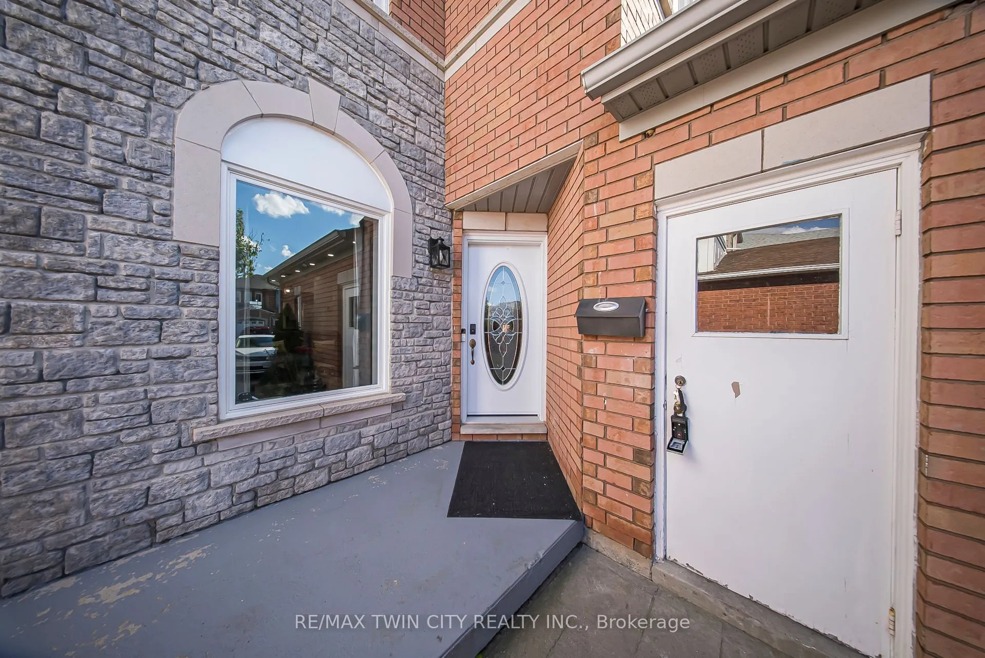 75 Stonecairn Drive