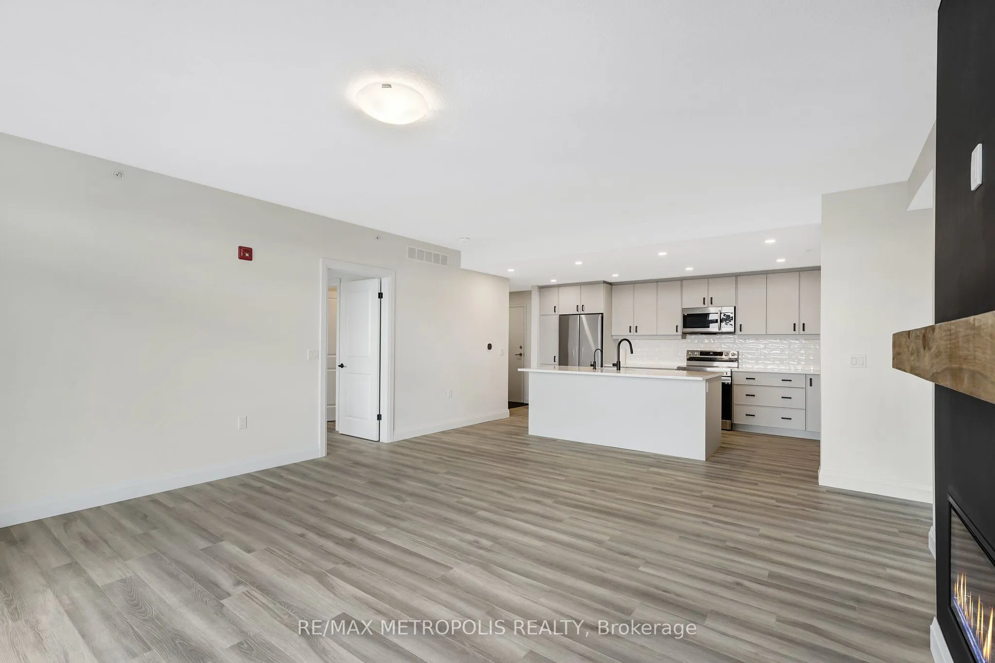 99B Farley Road, #407