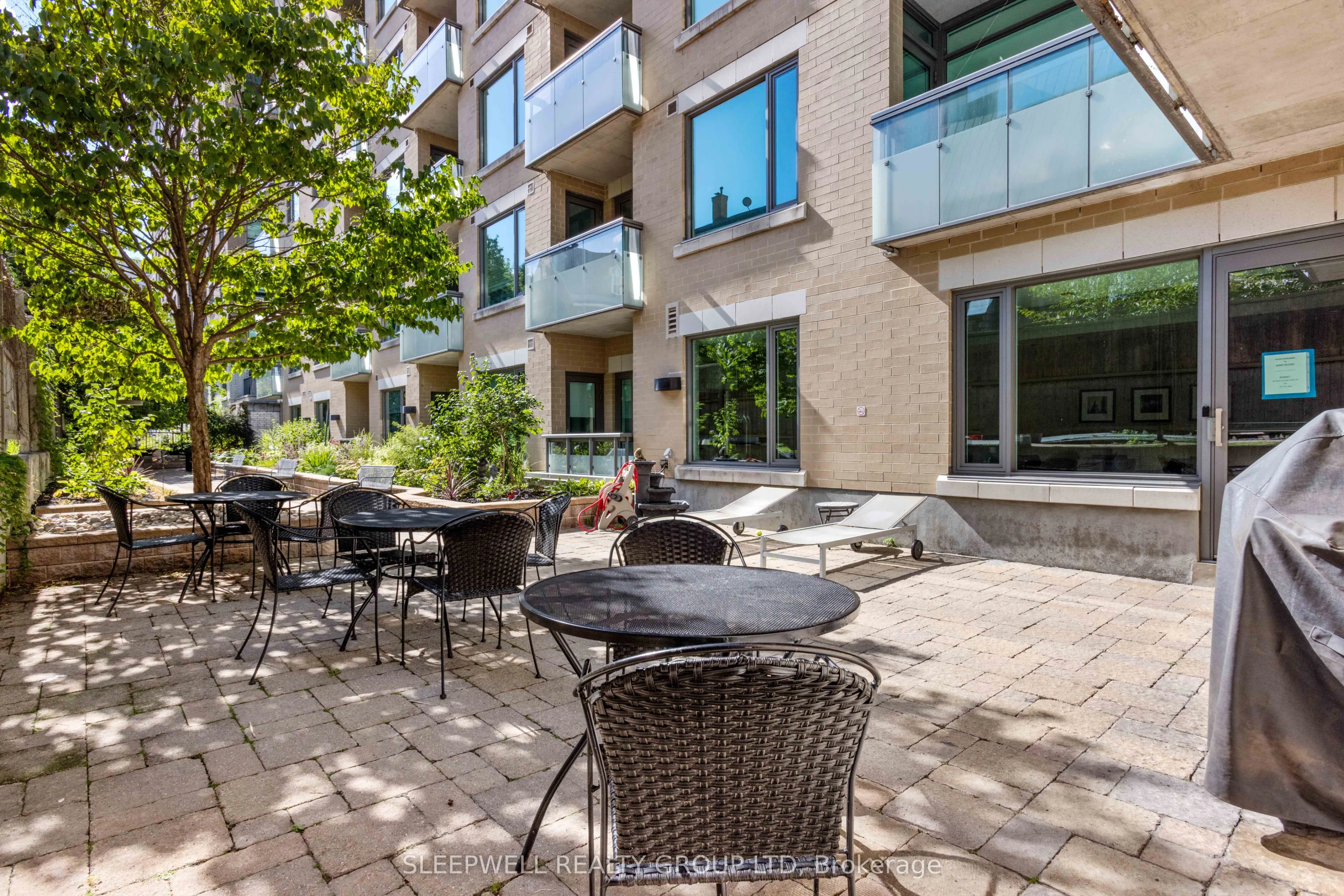 238 Besserer Street, #1212