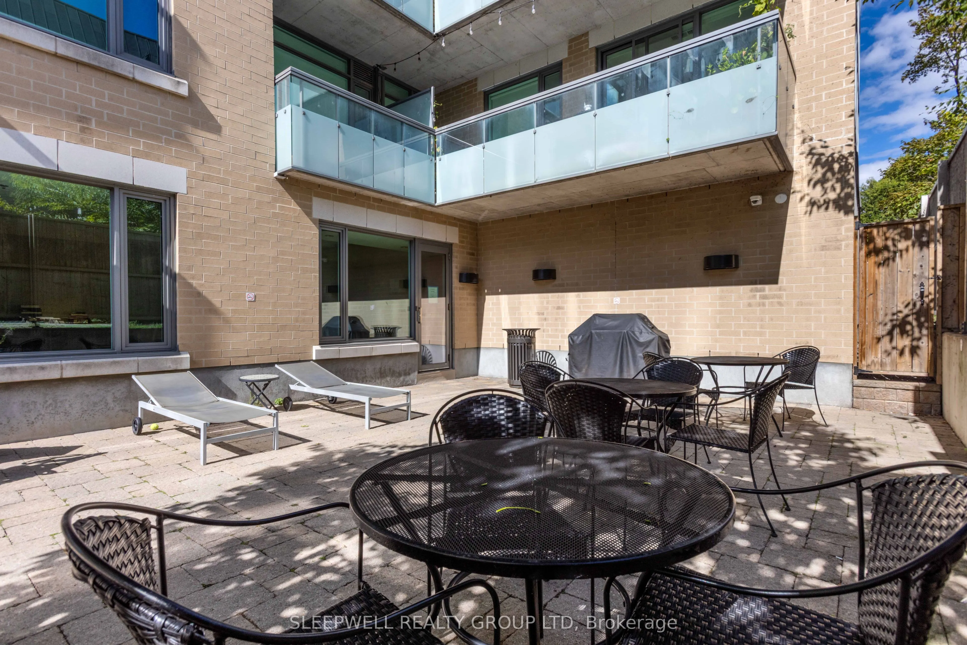 238 Besserer Street, #1212