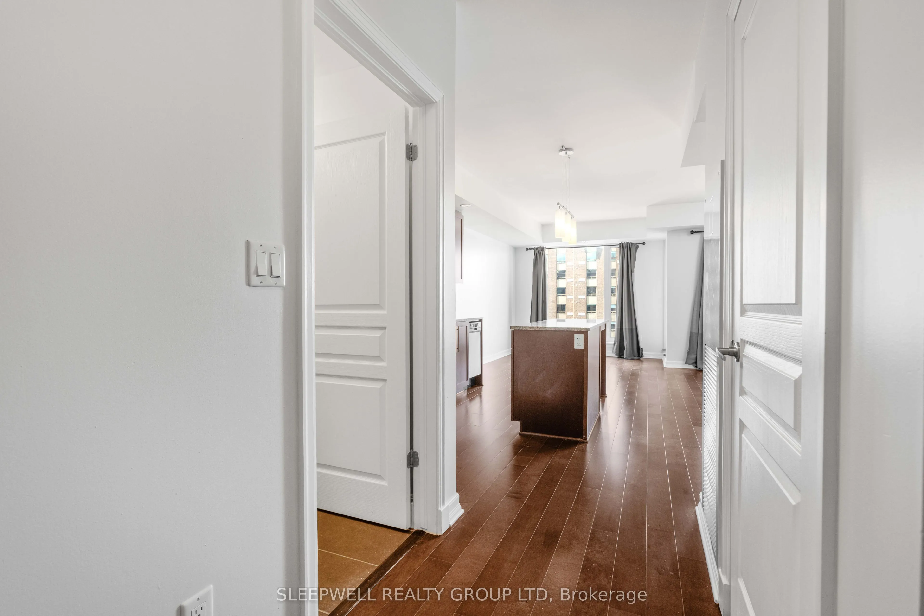 238 Besserer Street, #1212