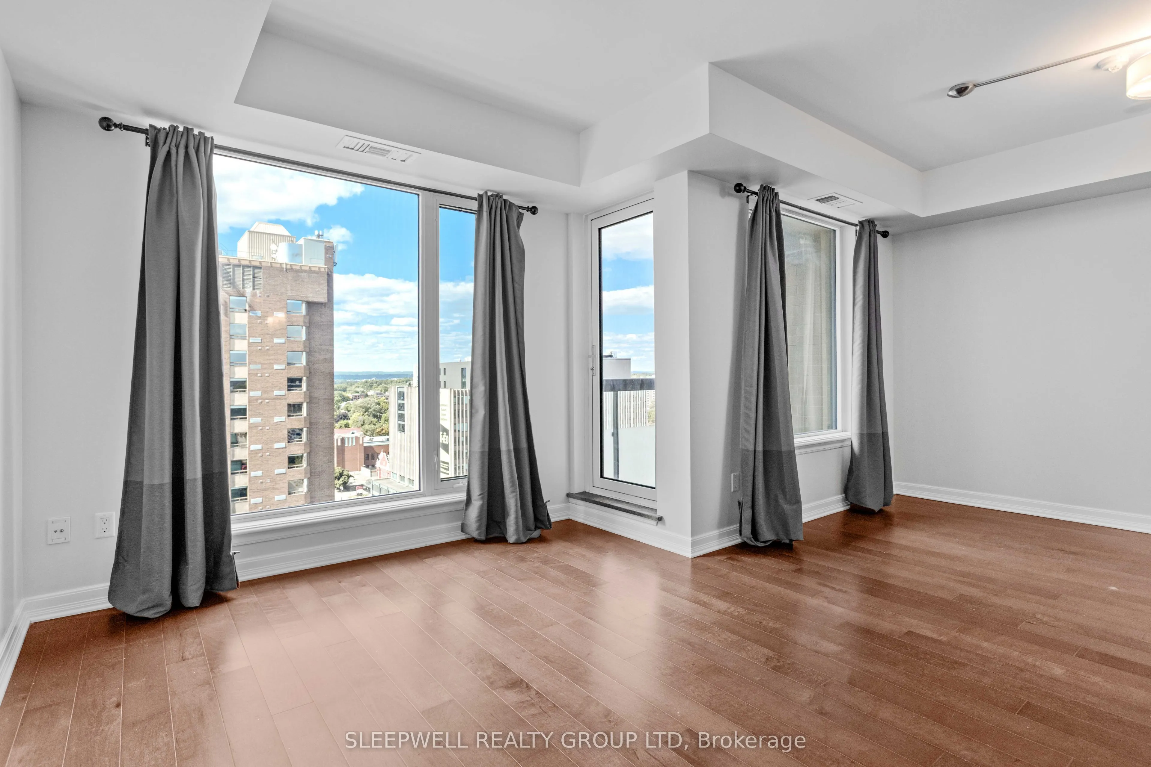 238 Besserer Street, #1212