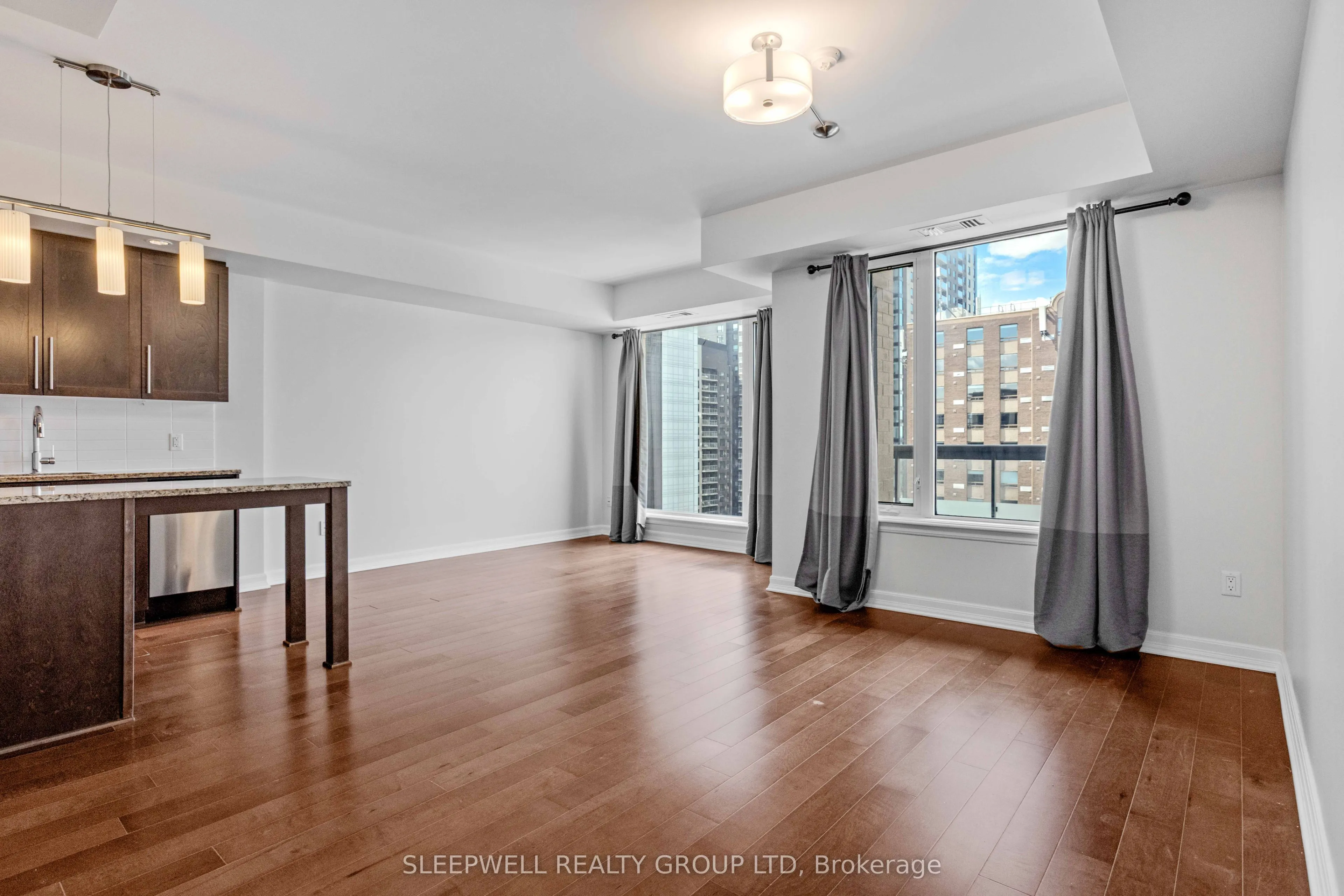 238 Besserer Street, #1212