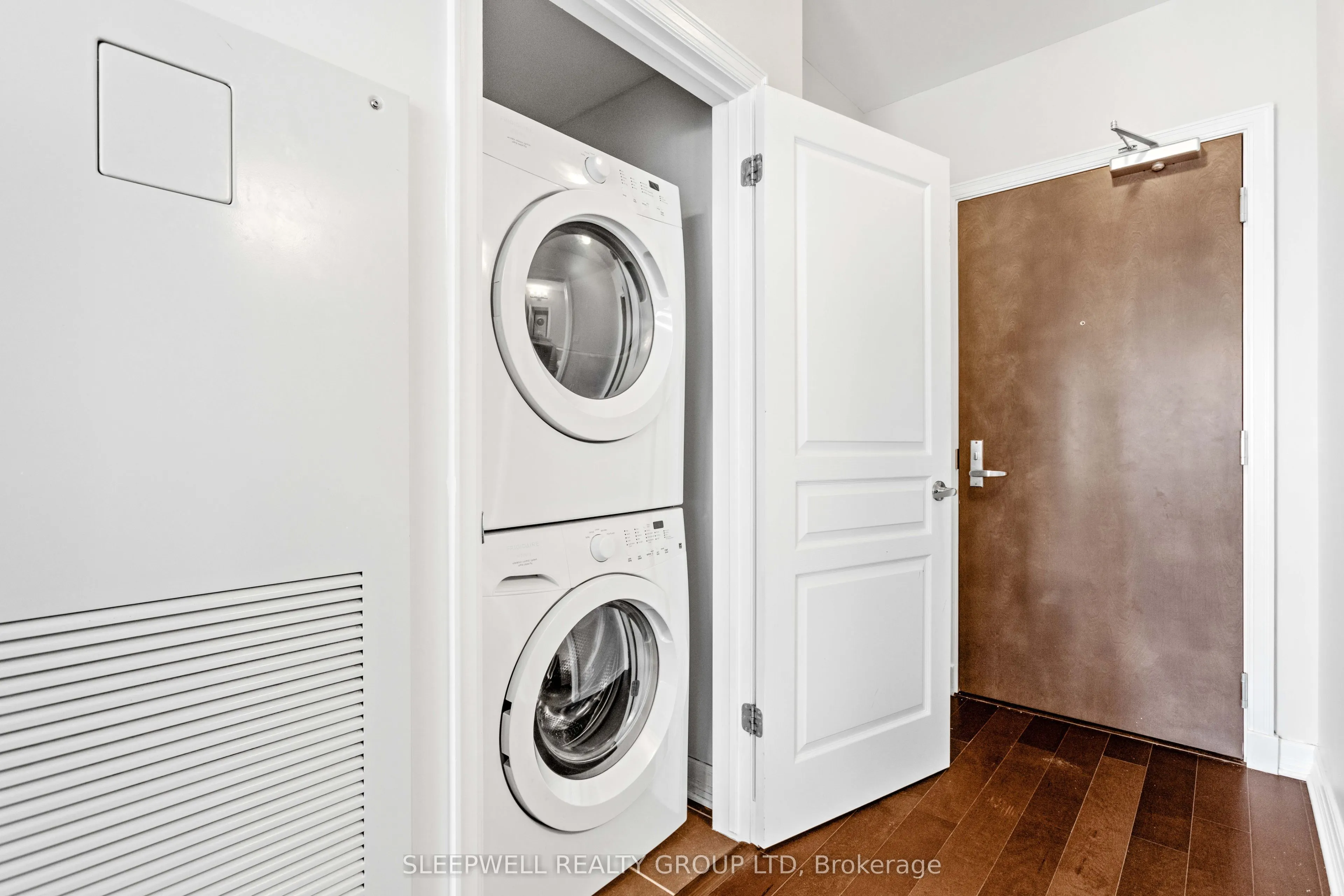 238 Besserer Street, #1212