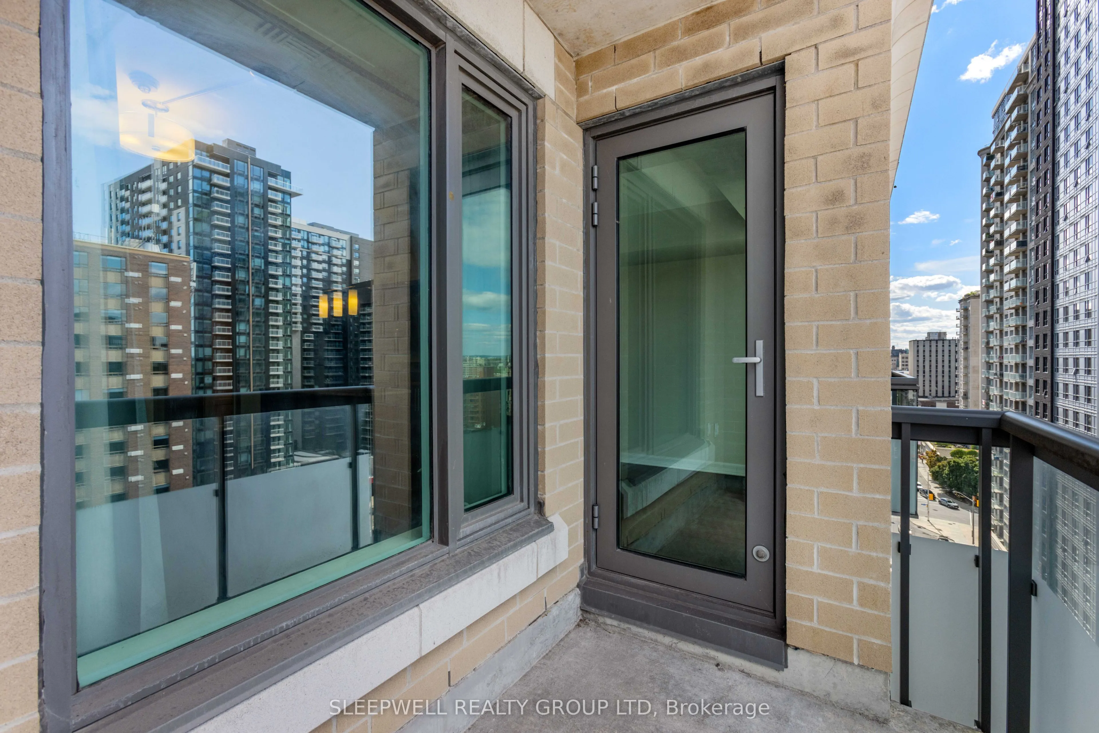 238 Besserer Street, #1212