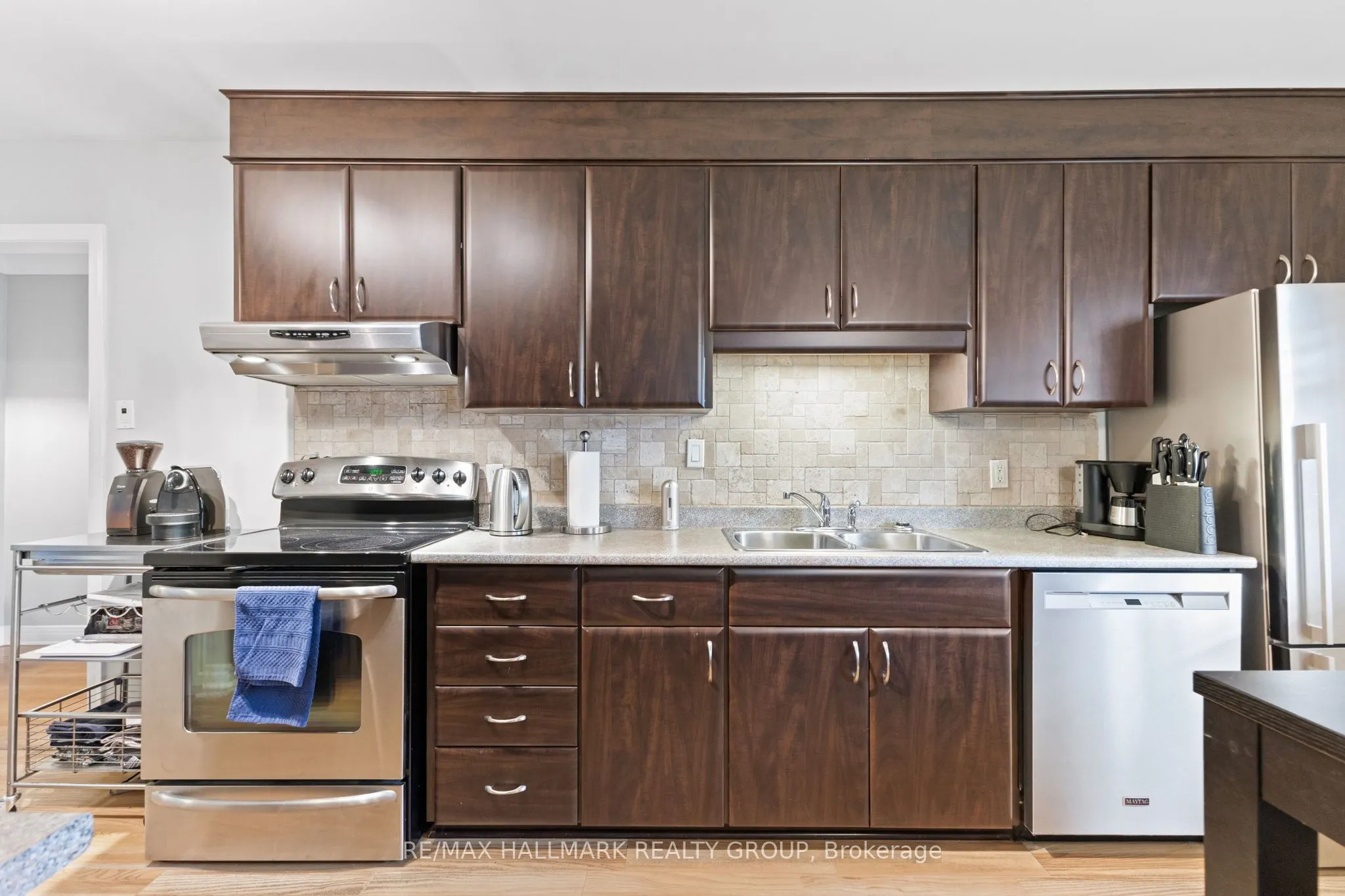 1215 Willowdale Avenue, #1217