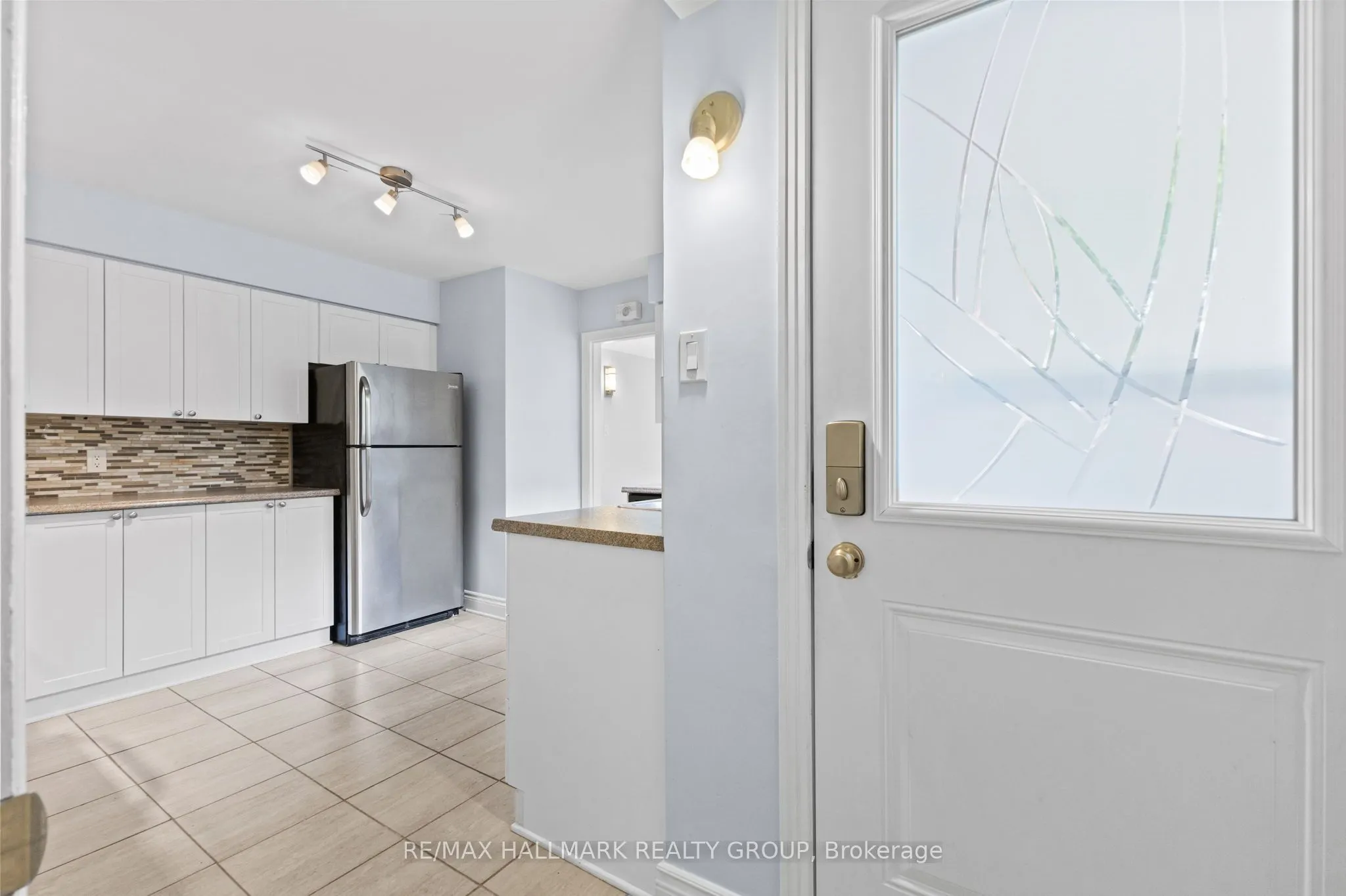 1215 Willowdale Avenue, #1217