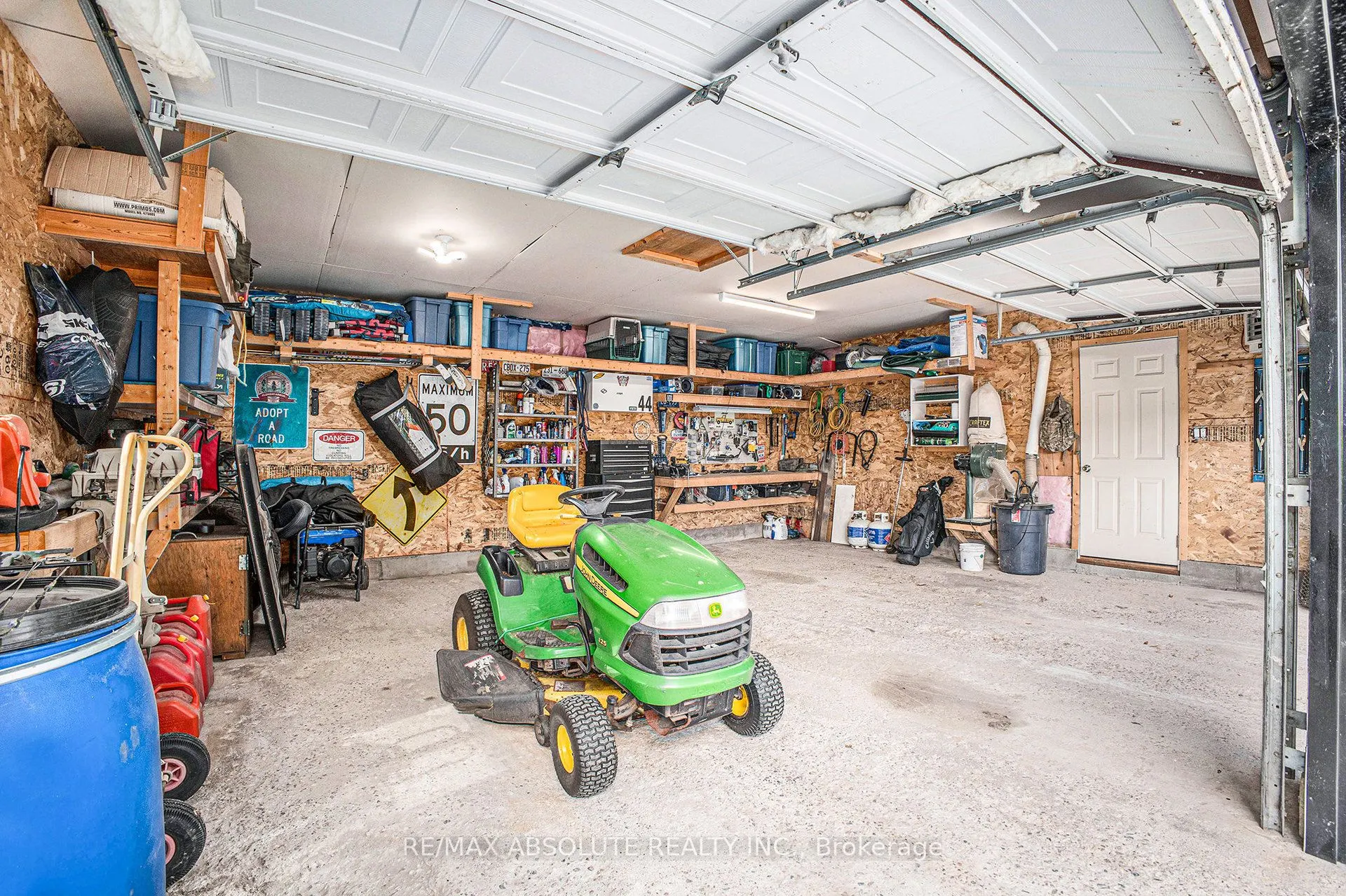 1494 McLachlan Road