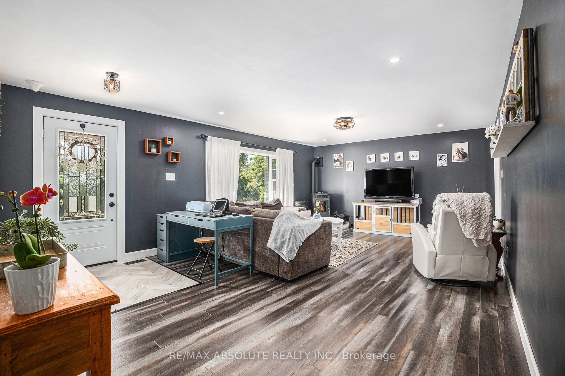 1494 McLachlan Road