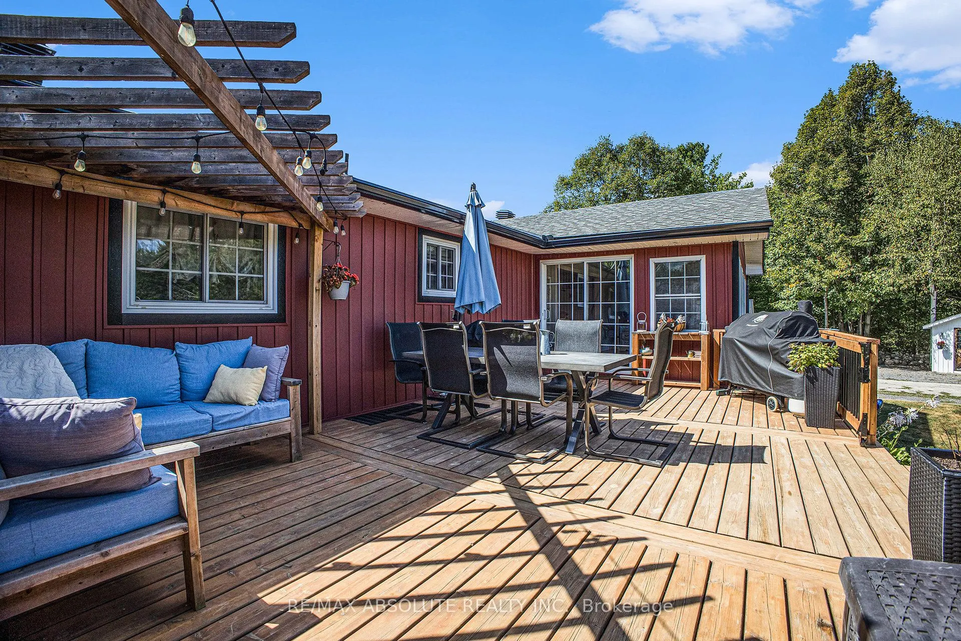 1494 McLachlan Road
