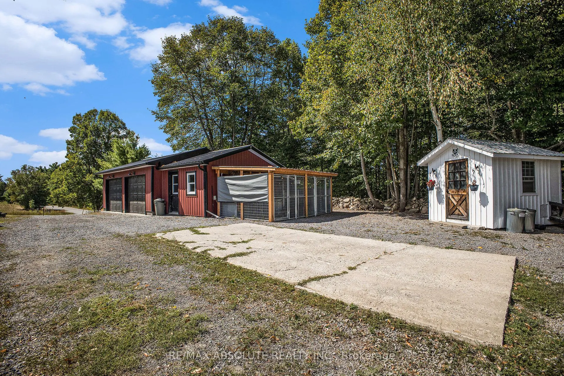 1494 McLachlan Road