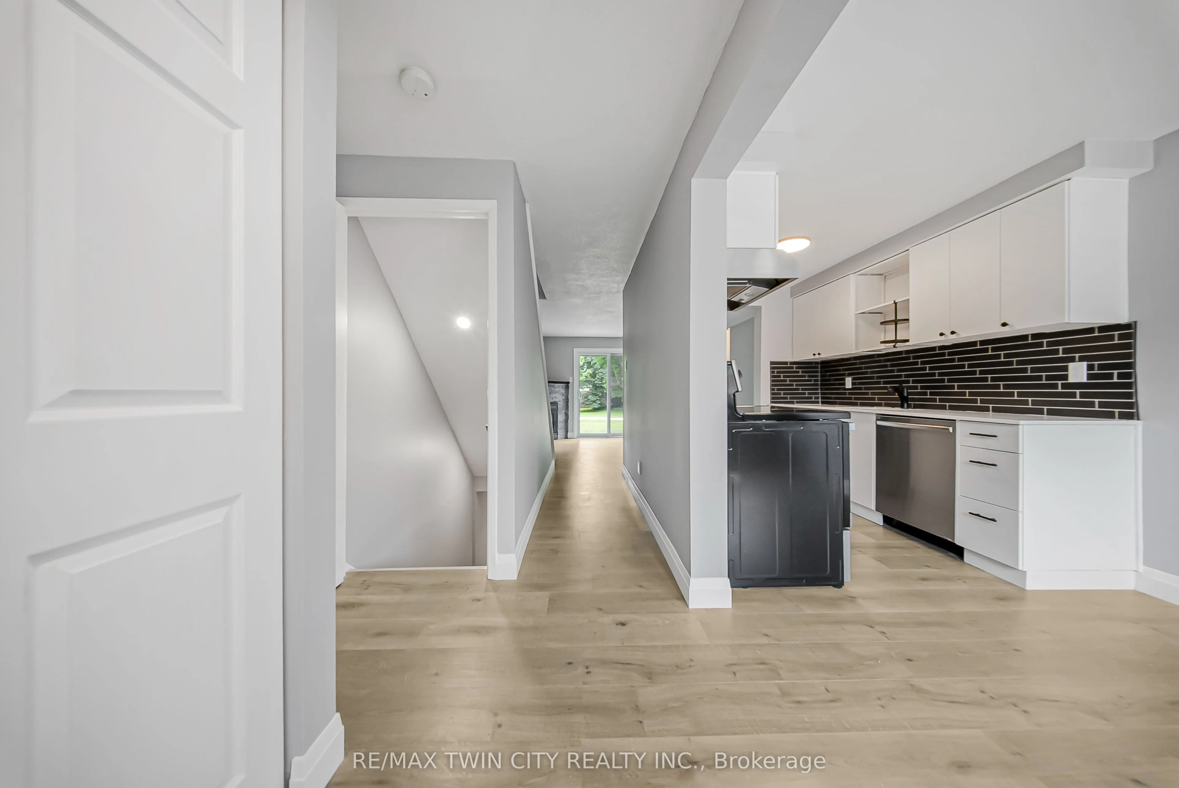 750 Erinbrook Drive, #14