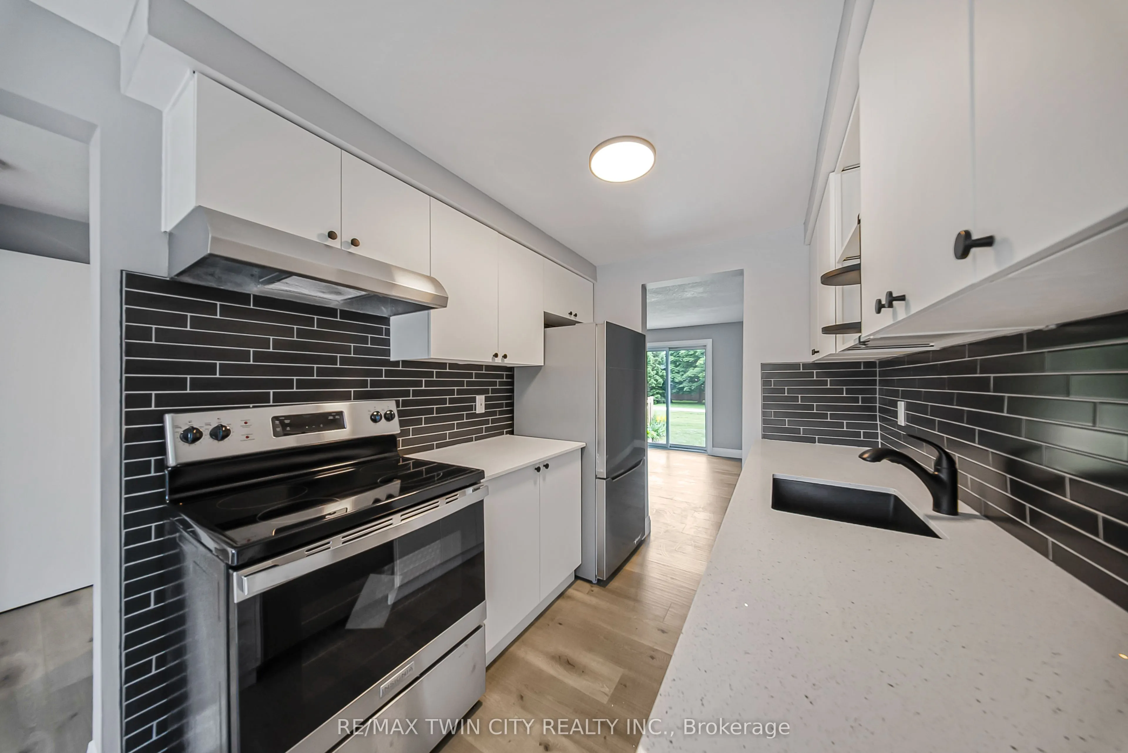 750 Erinbrook Drive, #14