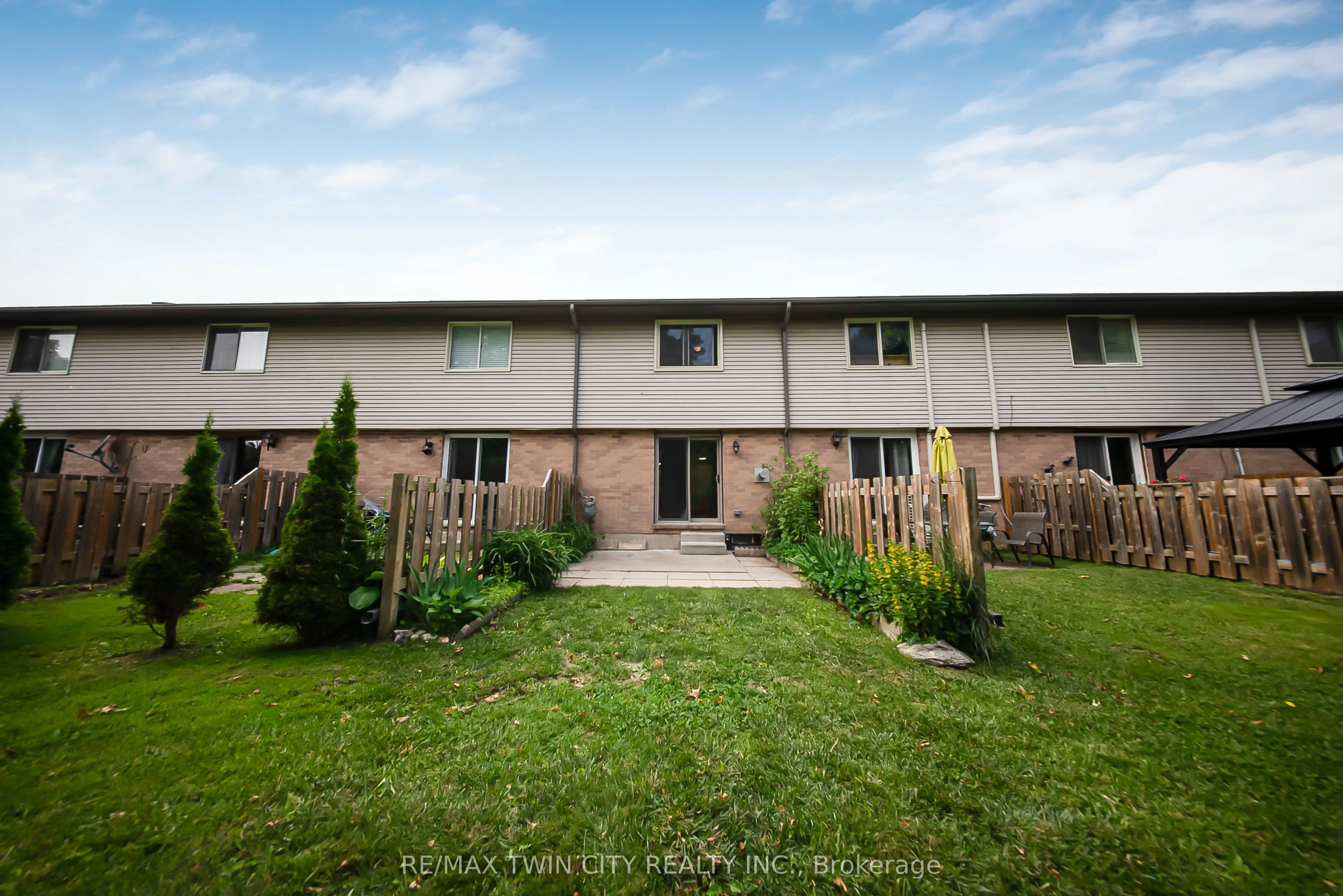750 Erinbrook Drive, #14