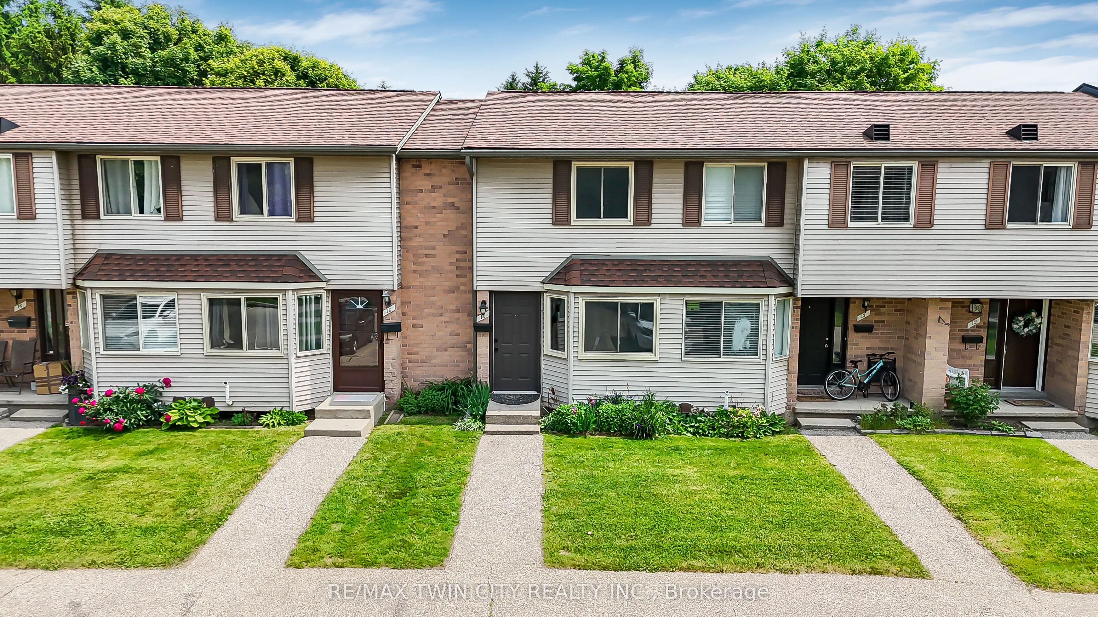750 Erinbrook Drive, #14