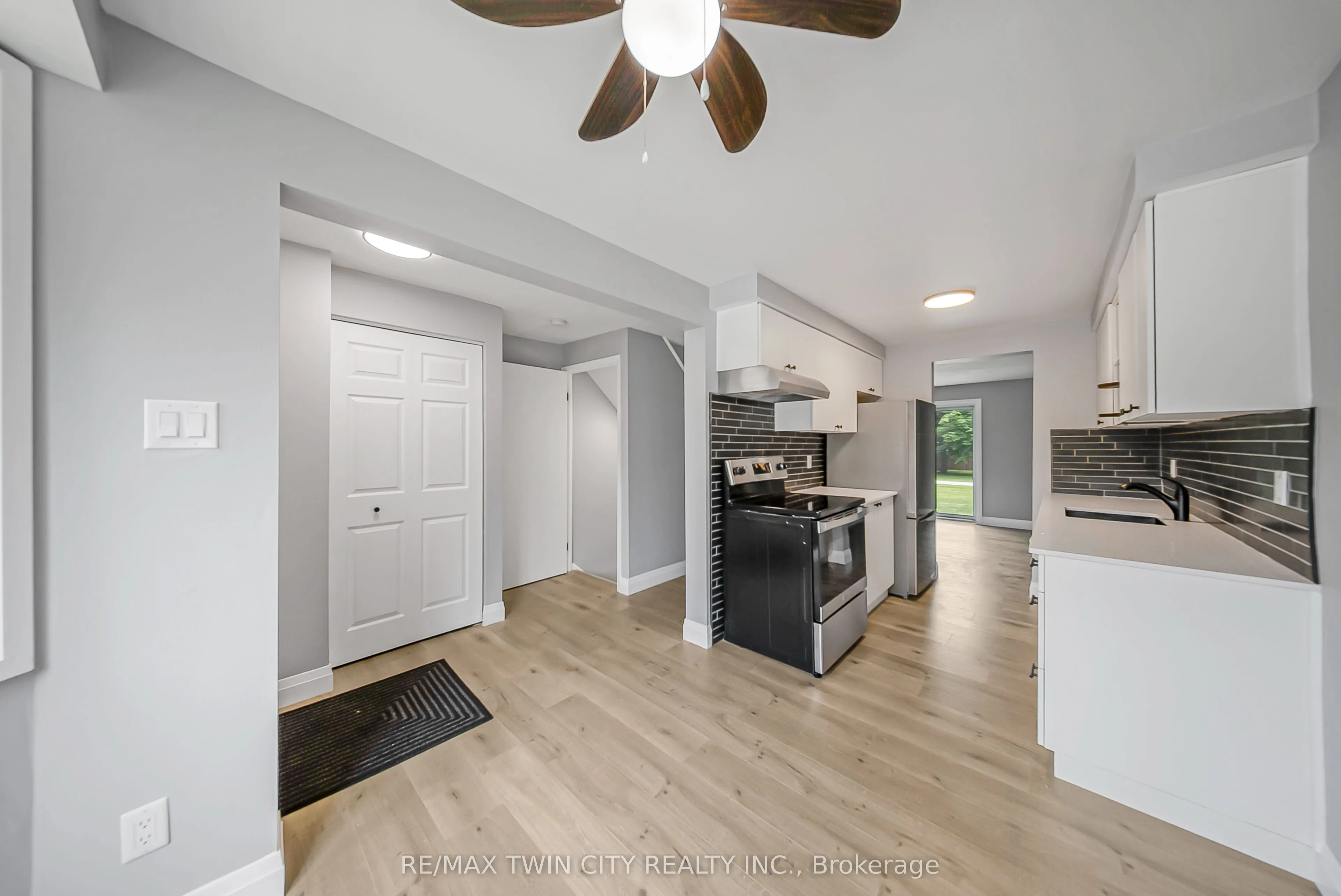750 Erinbrook Drive, #14