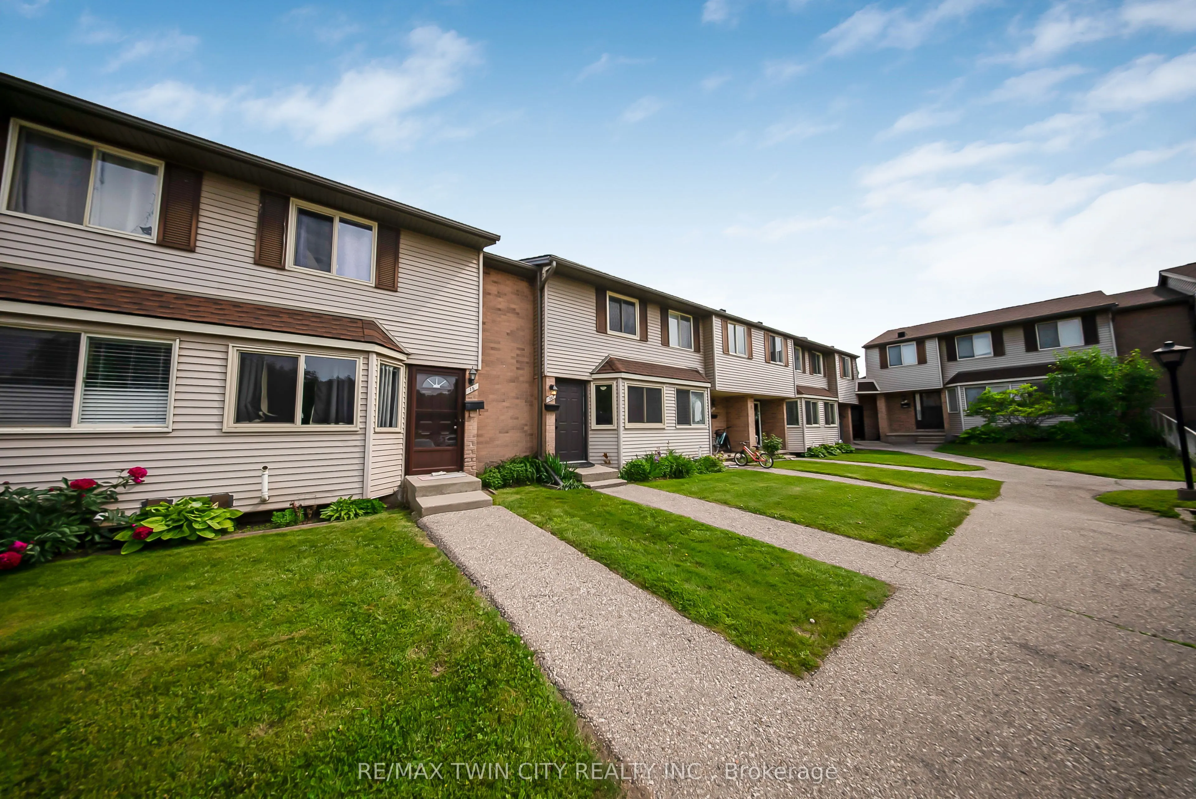 750 Erinbrook Drive, #14