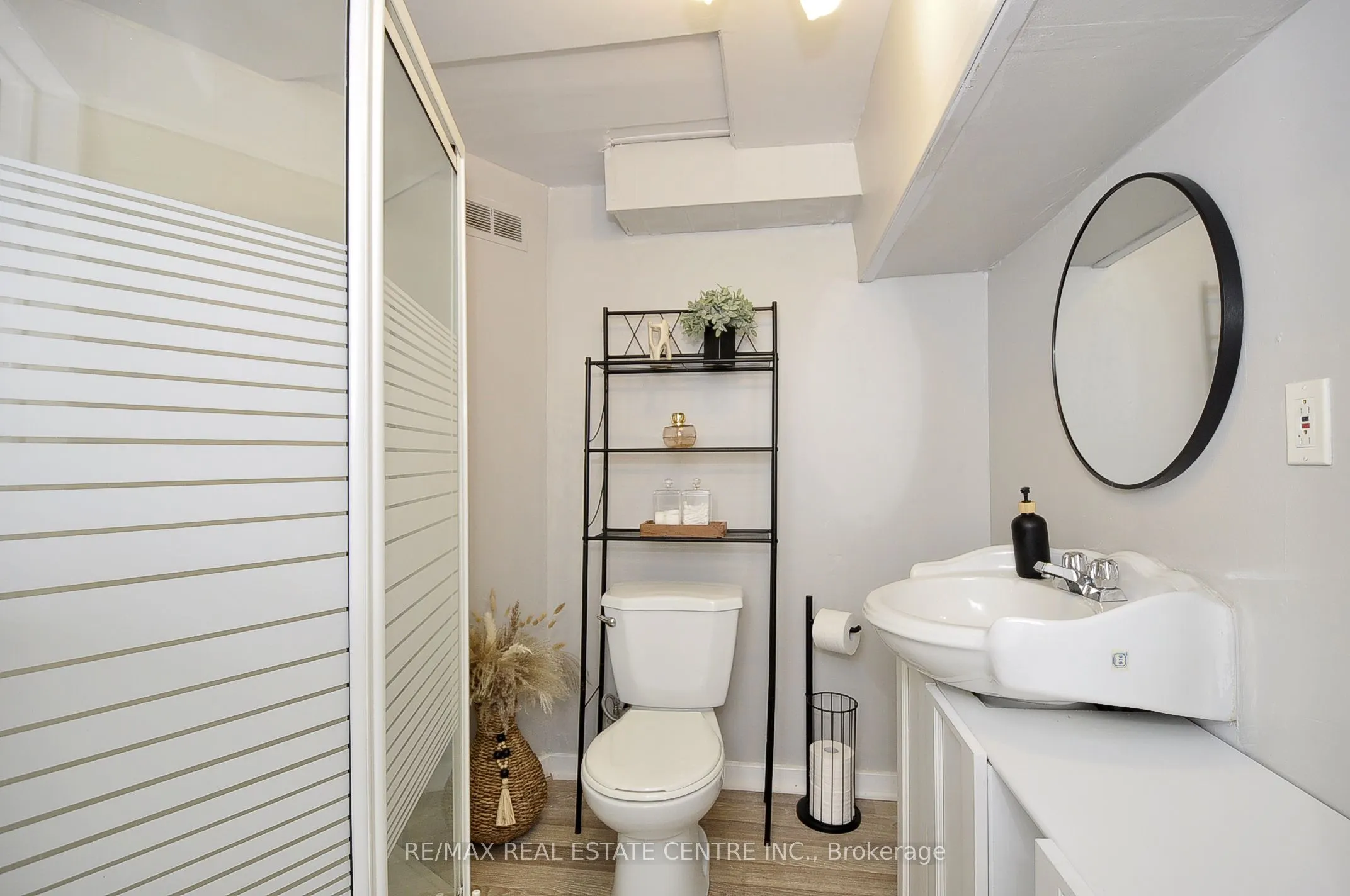 279 Sandowne Drive, #21