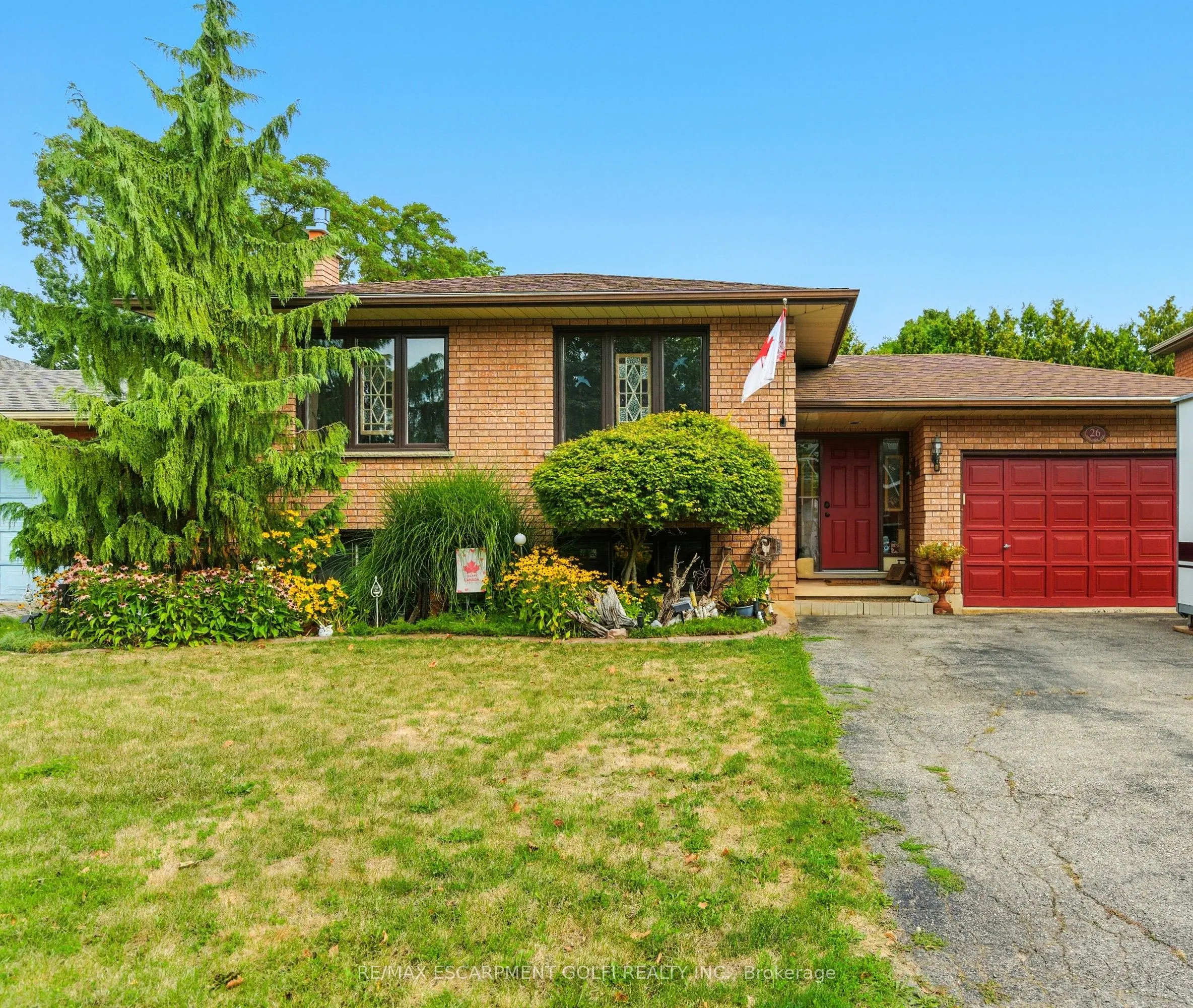 26 Adelaide Avenue