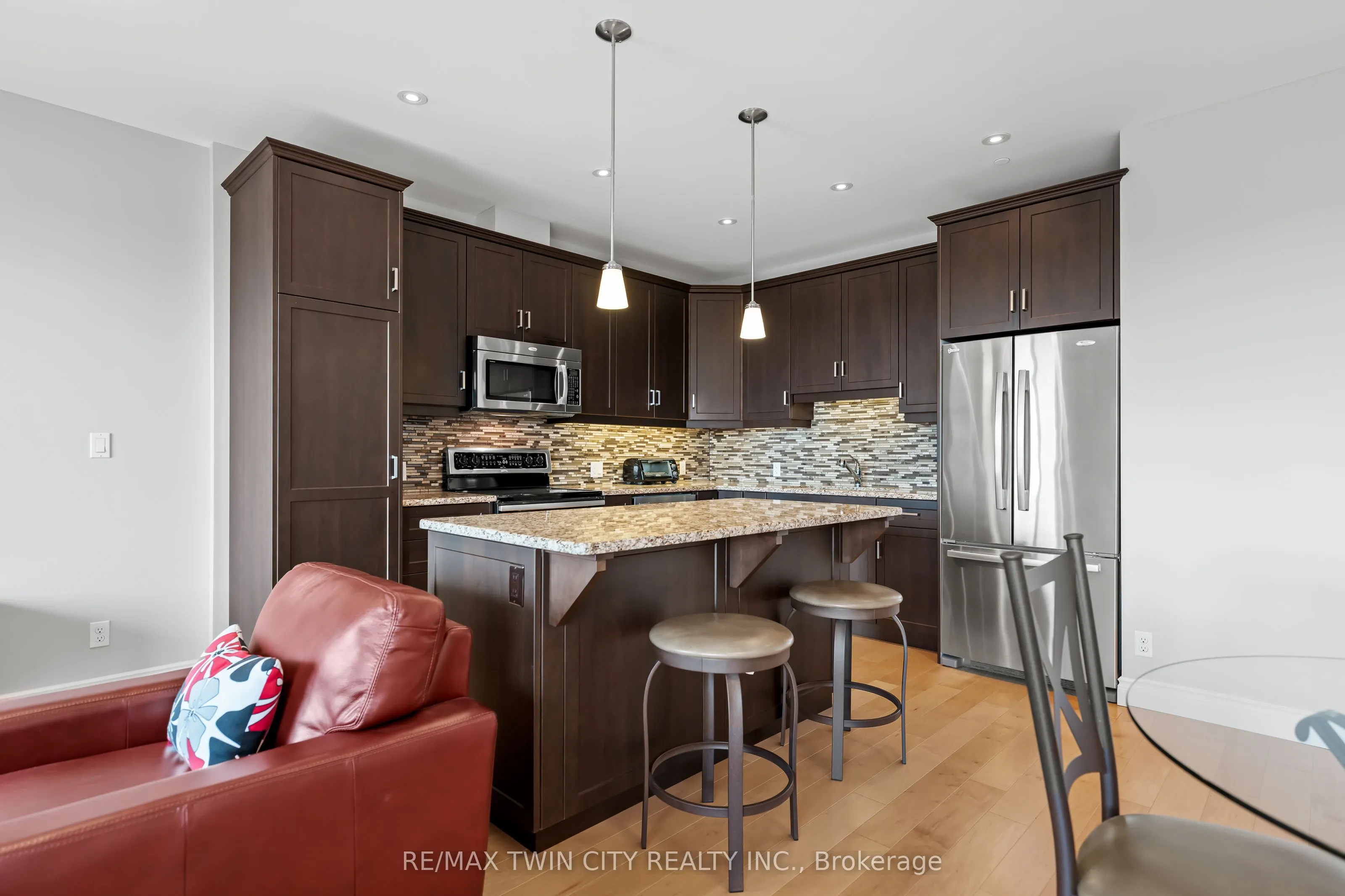 223 Erb Street W, #706