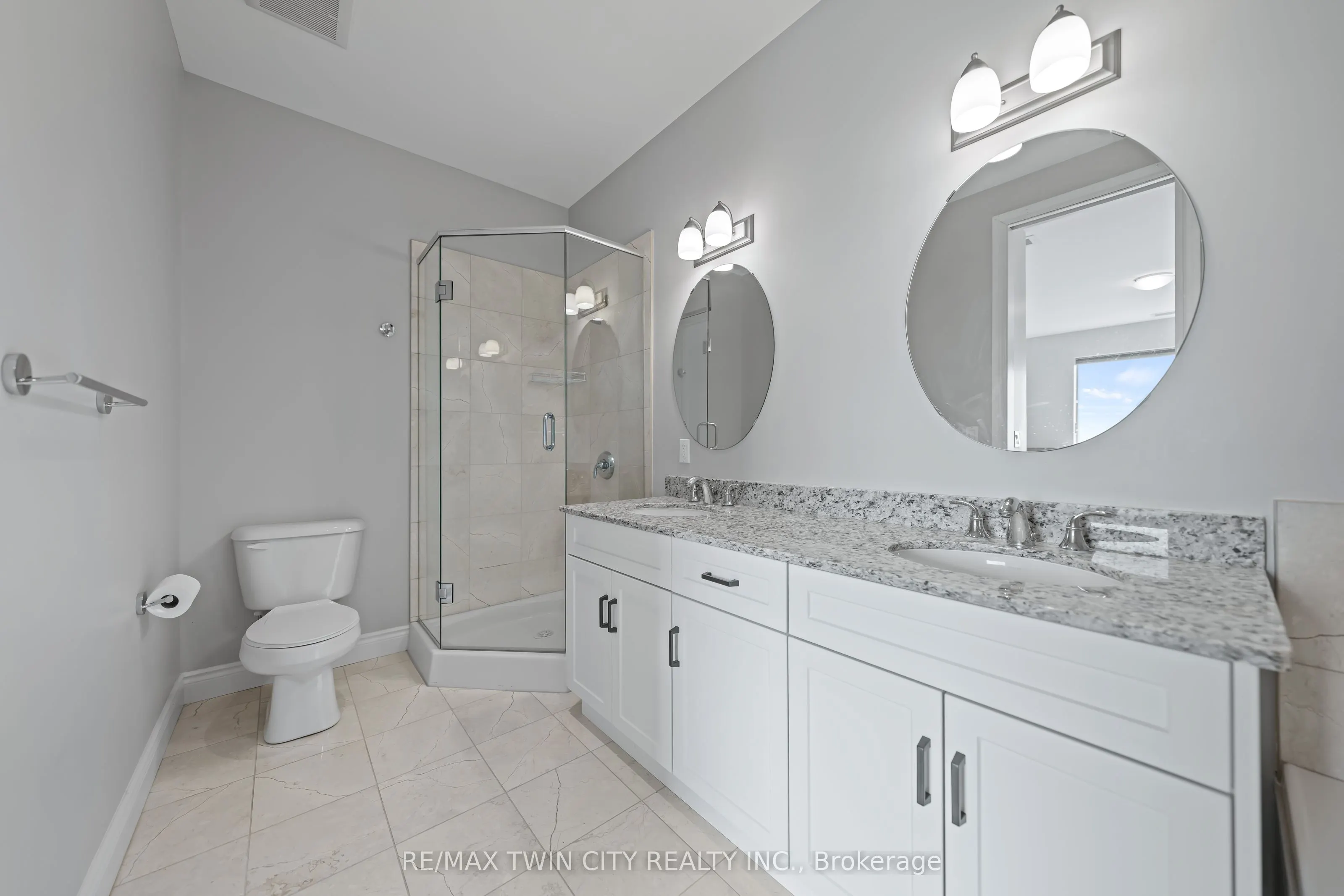 223 Erb Street W, #706