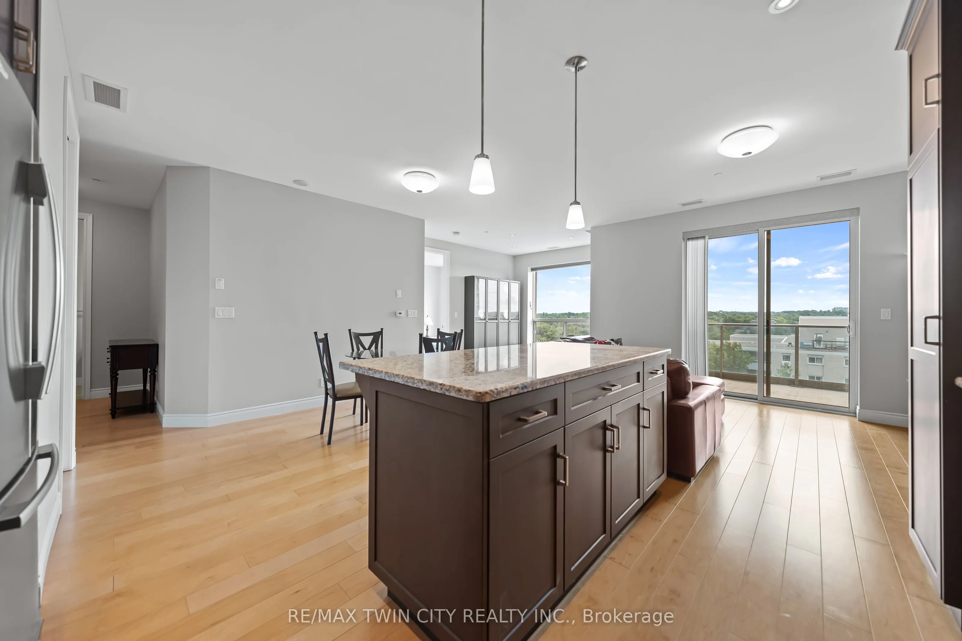 223 Erb Street W, #706